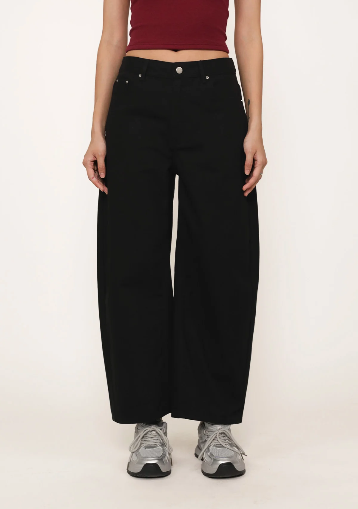 Arlo Barrel Denim Jeans (Cotton) - Image 17