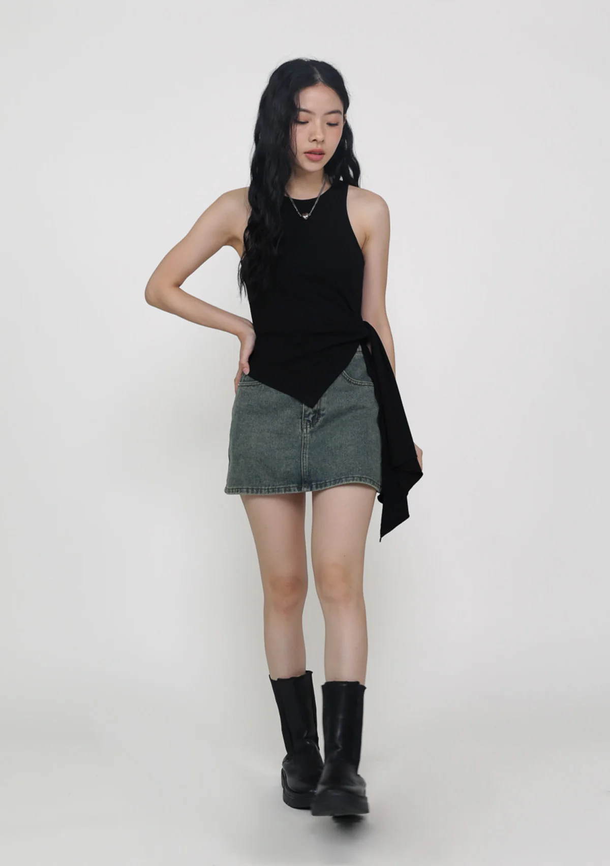 Maray Asymmetrical Knot Front Top - Image 14