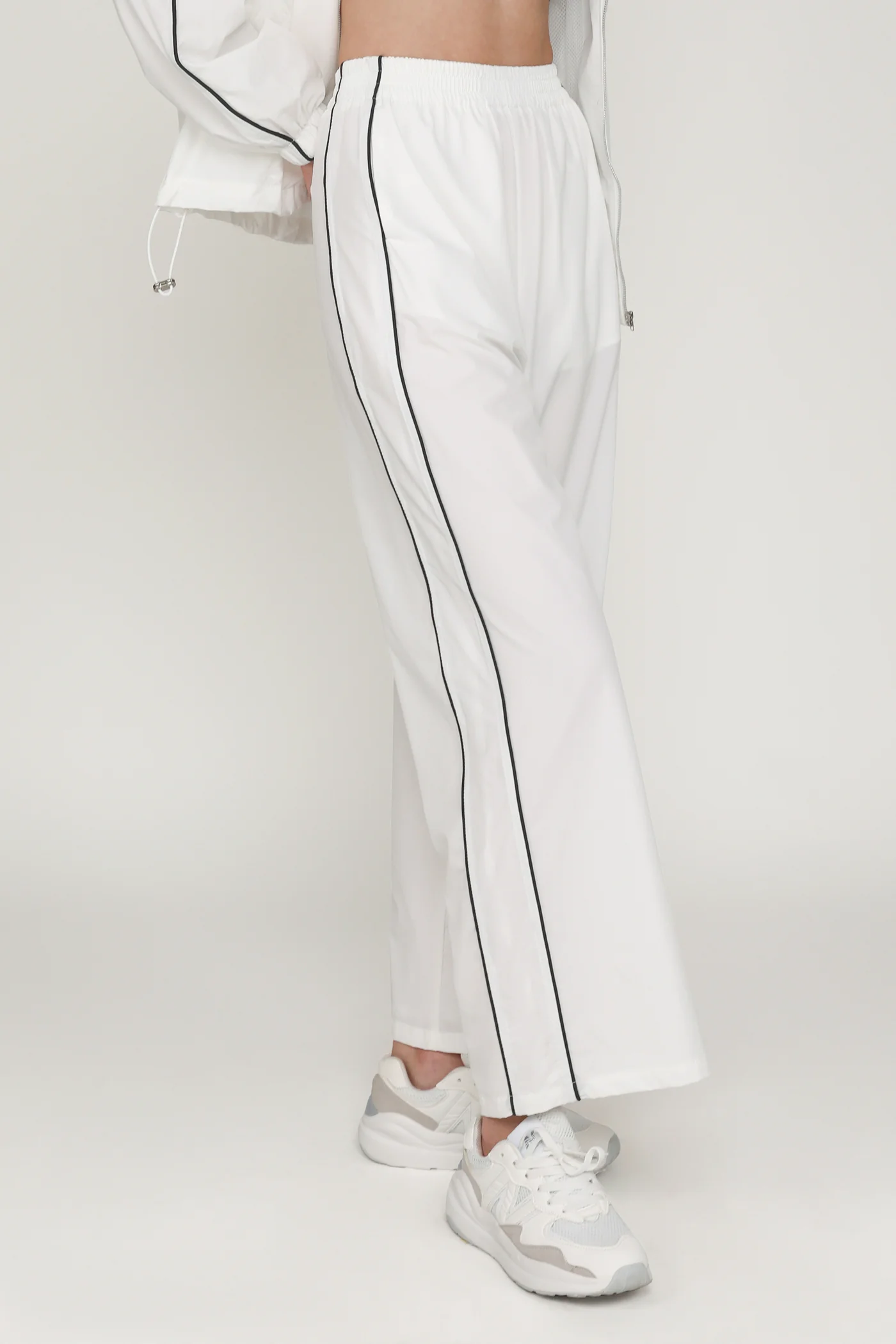 Bryce Contrast Nylon Pants - Image 11