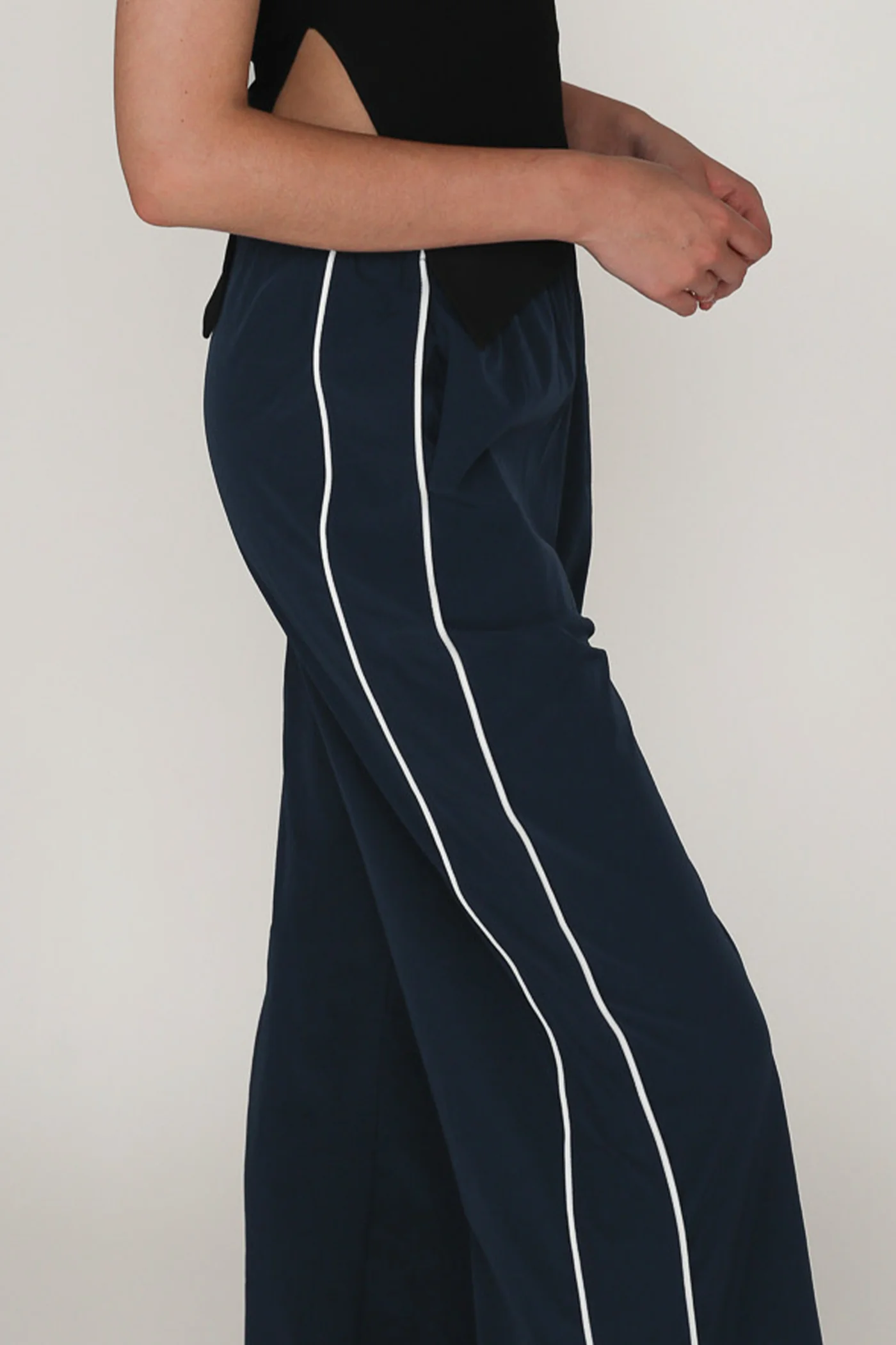 Bryce Contrast Nylon Pants - Image 4