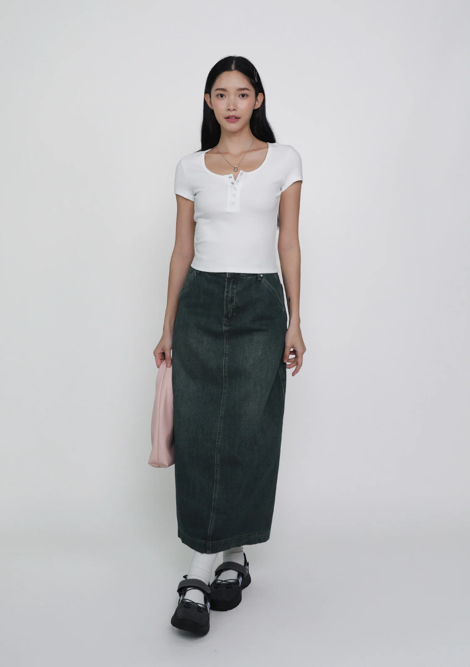 Bonnie Button Basic Top - Image 11