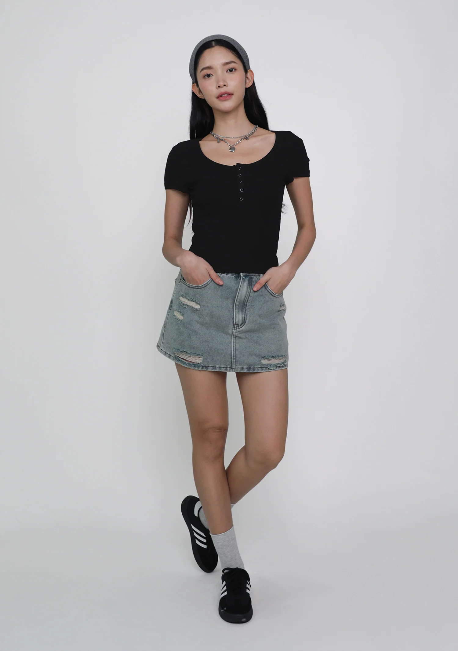 Bonnie Button Basic Top - Image 13