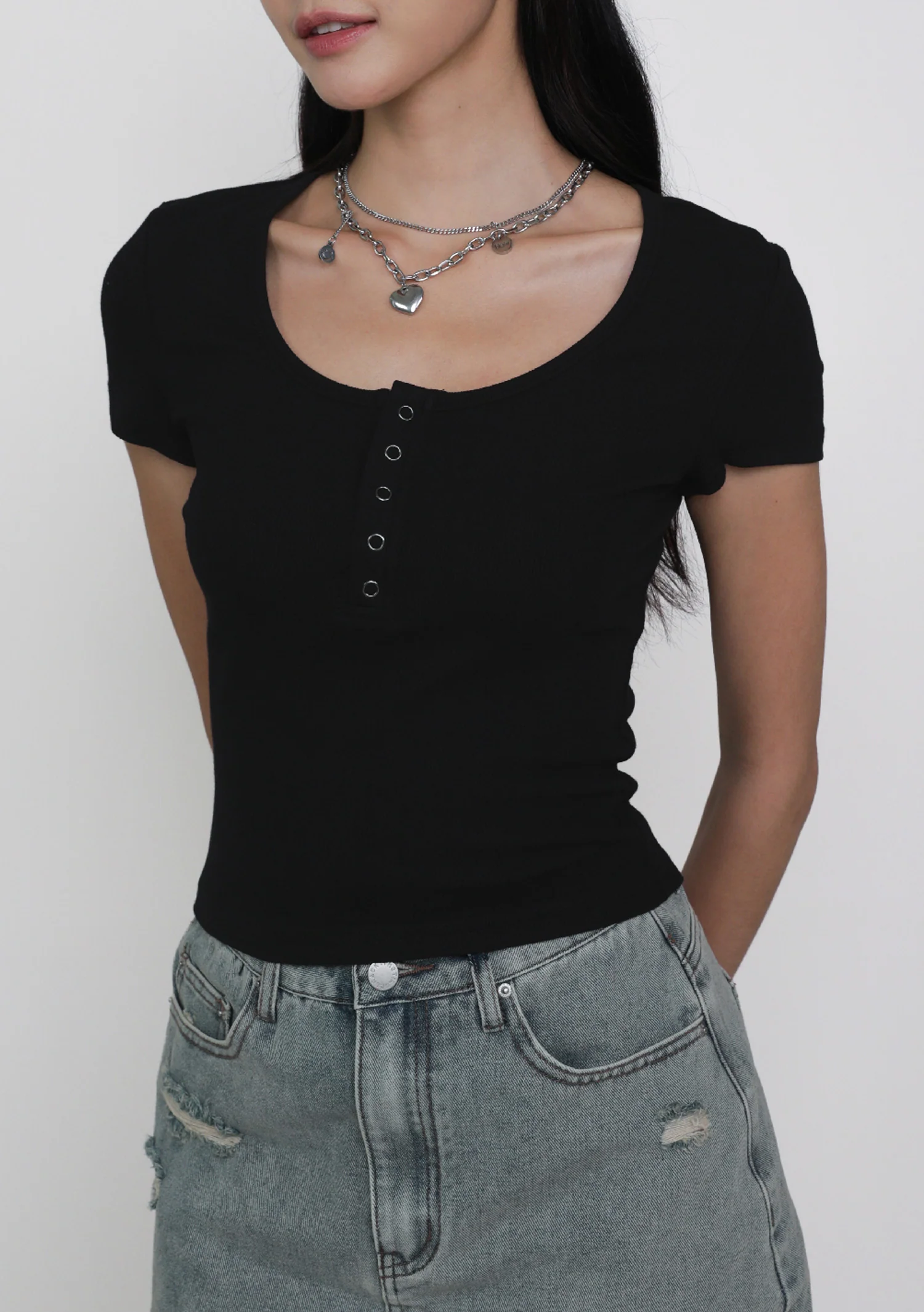 Bonnie Button Basic Top - Image 15