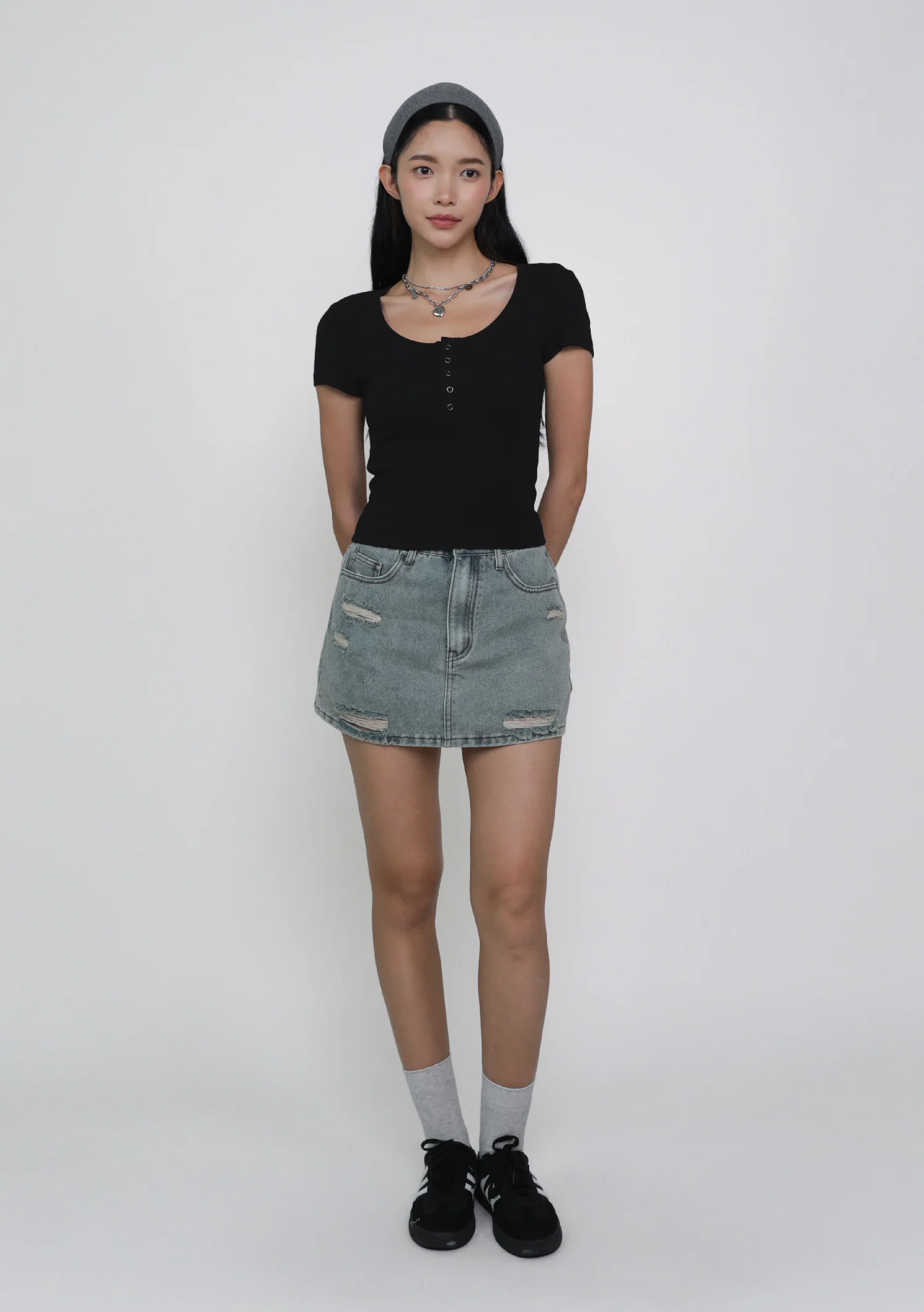 Bonnie Button Basic Top - Image 17