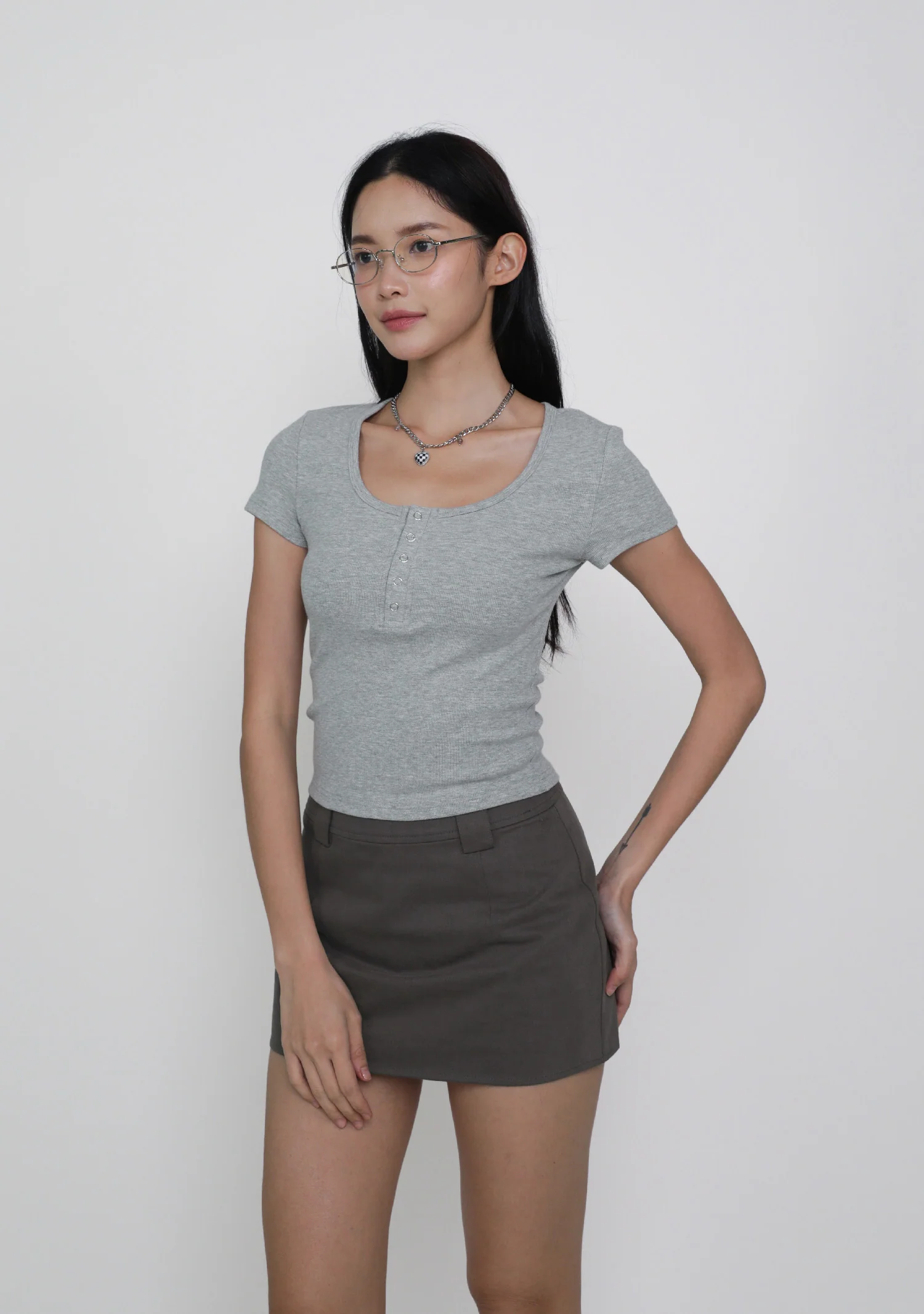 Bonnie Button Basic Top - Image 22