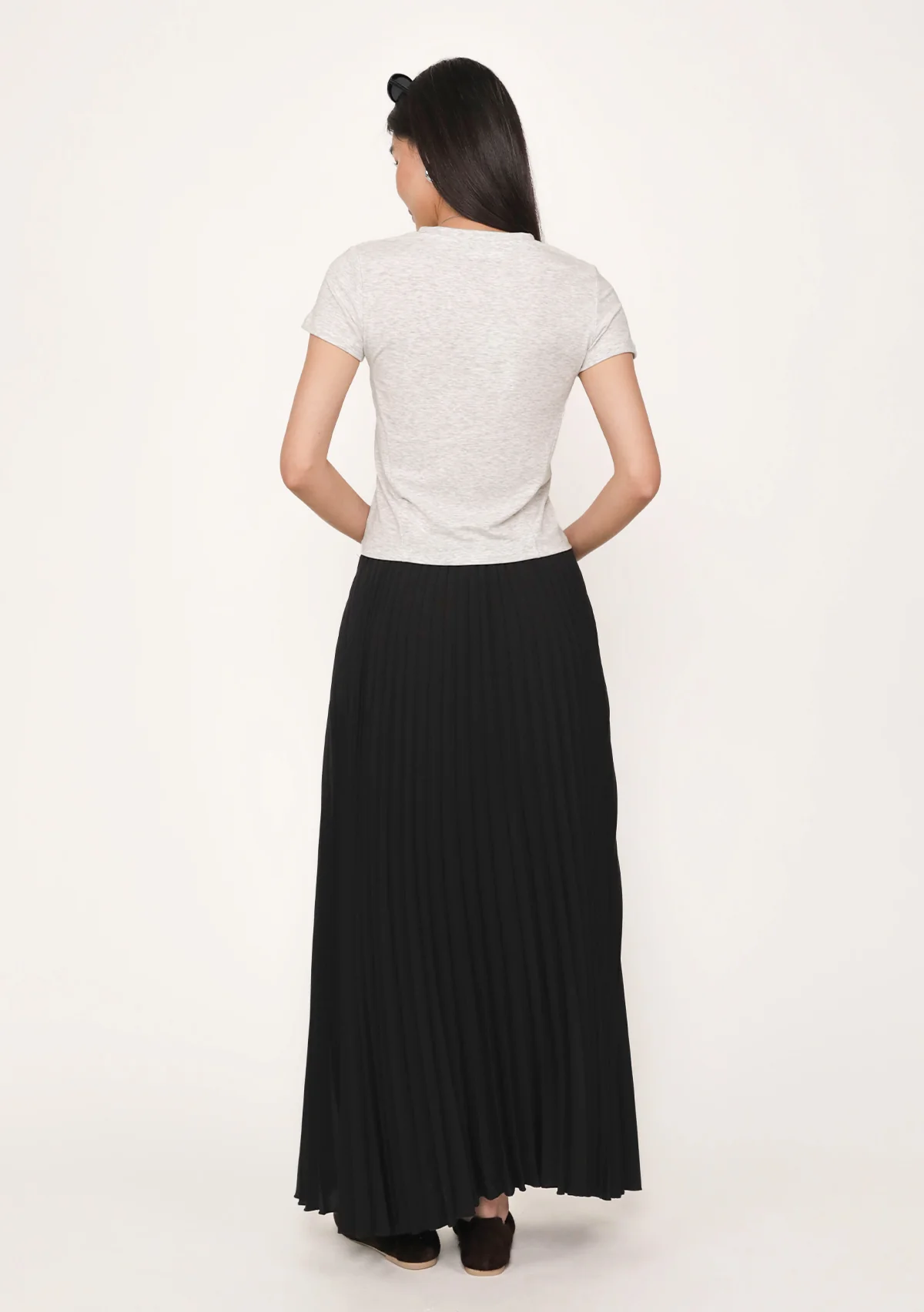 Caprina Pleated Maxi Skirt - Image 11