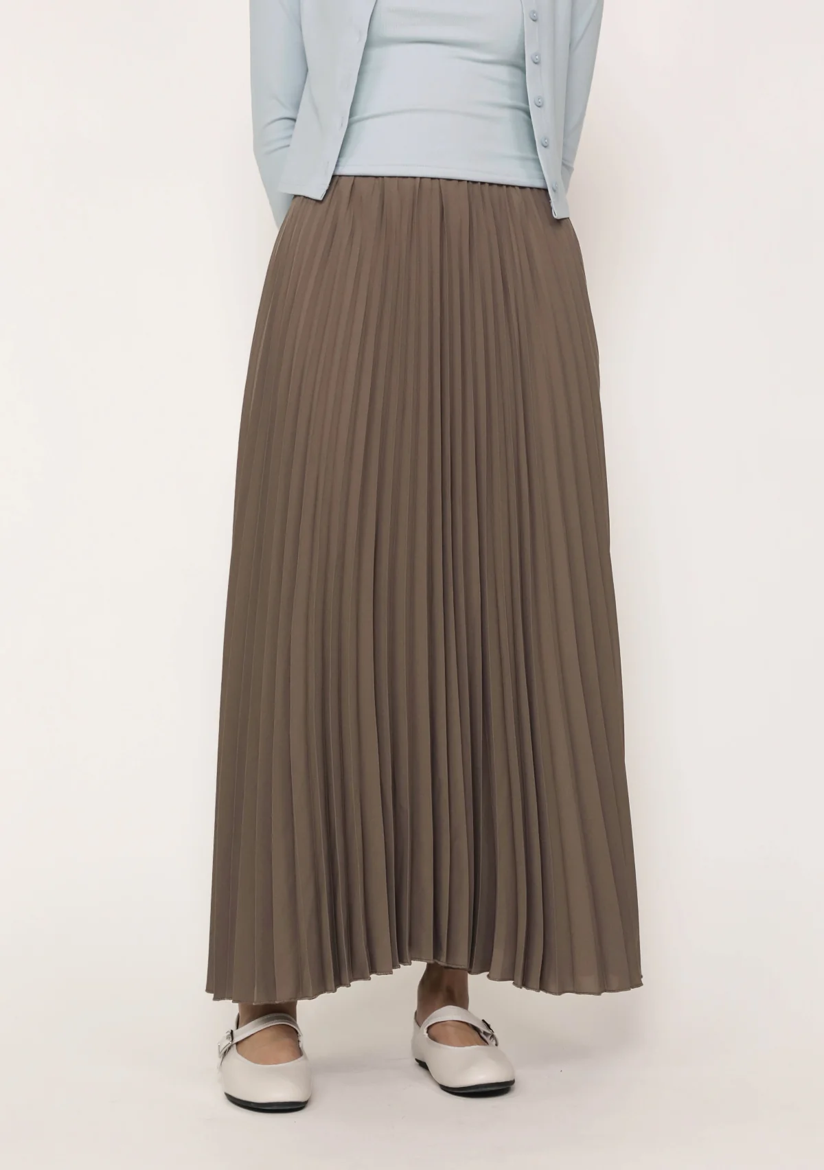 Caprina Pleated Maxi Skirt - Image 14