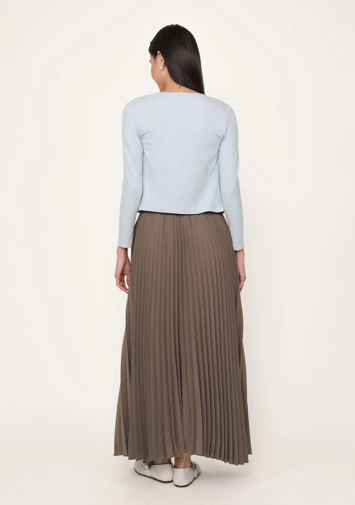 Caprina Pleated Maxi Skirt - Image 15