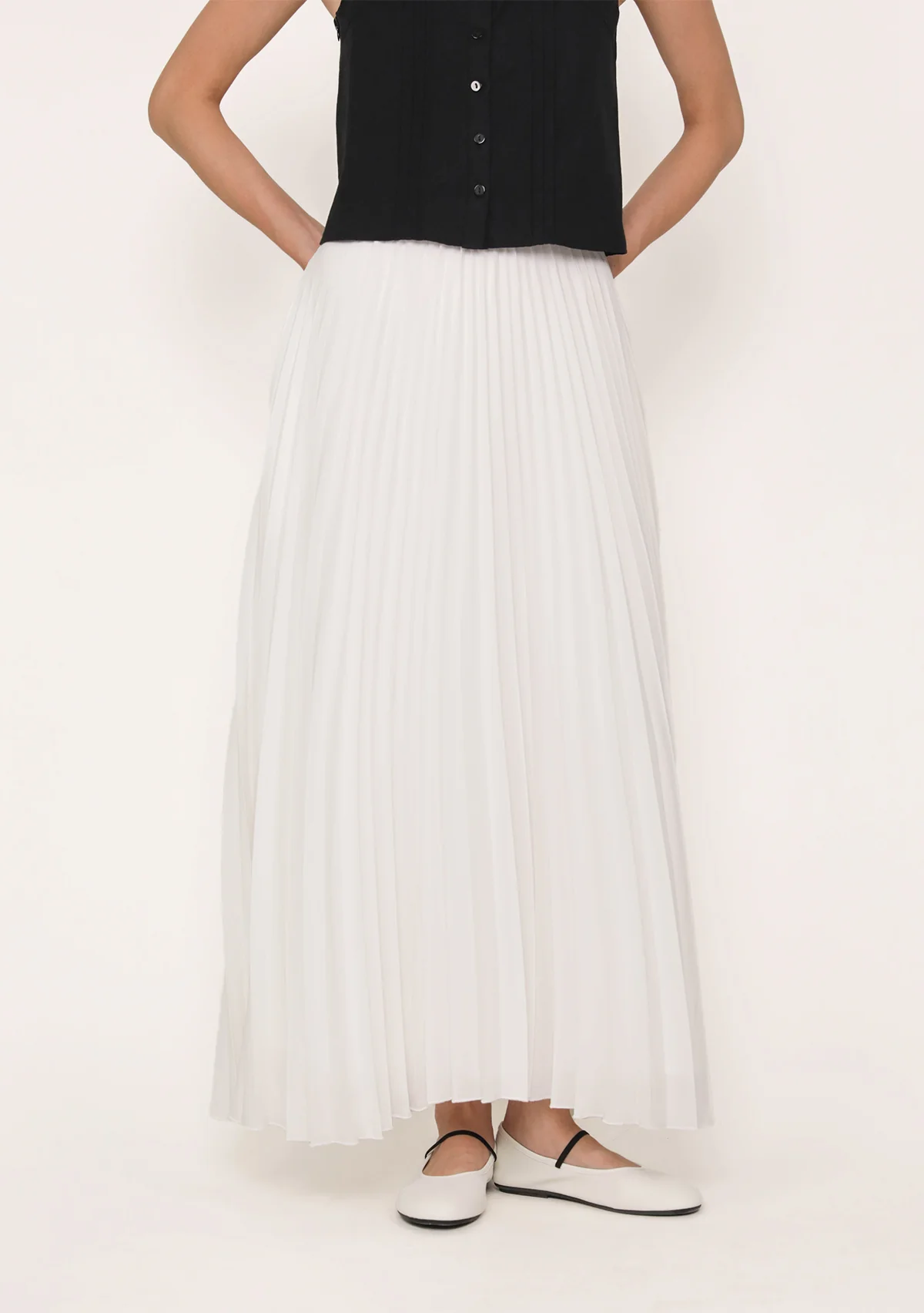 Caprina Pleated Maxi Skirt - Image 6