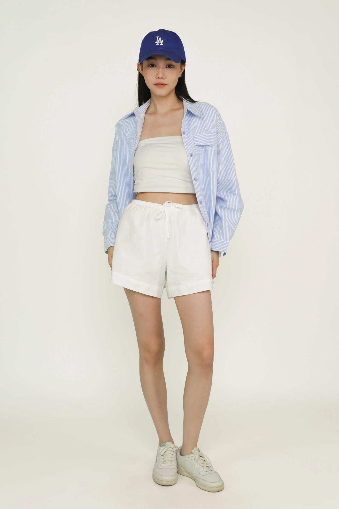 Dann Linen Shorts - Image 2