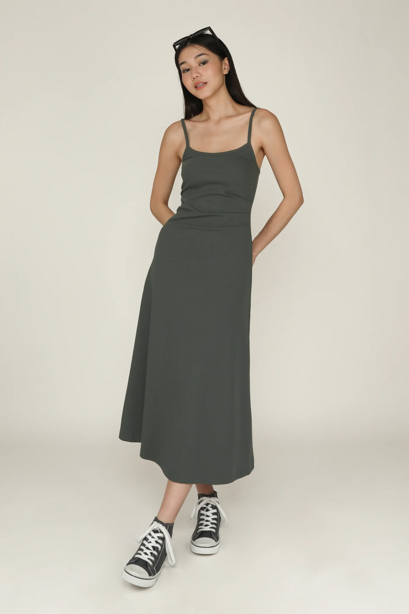 Davonne Ruched Side Flare Maxi Dress - Image 13