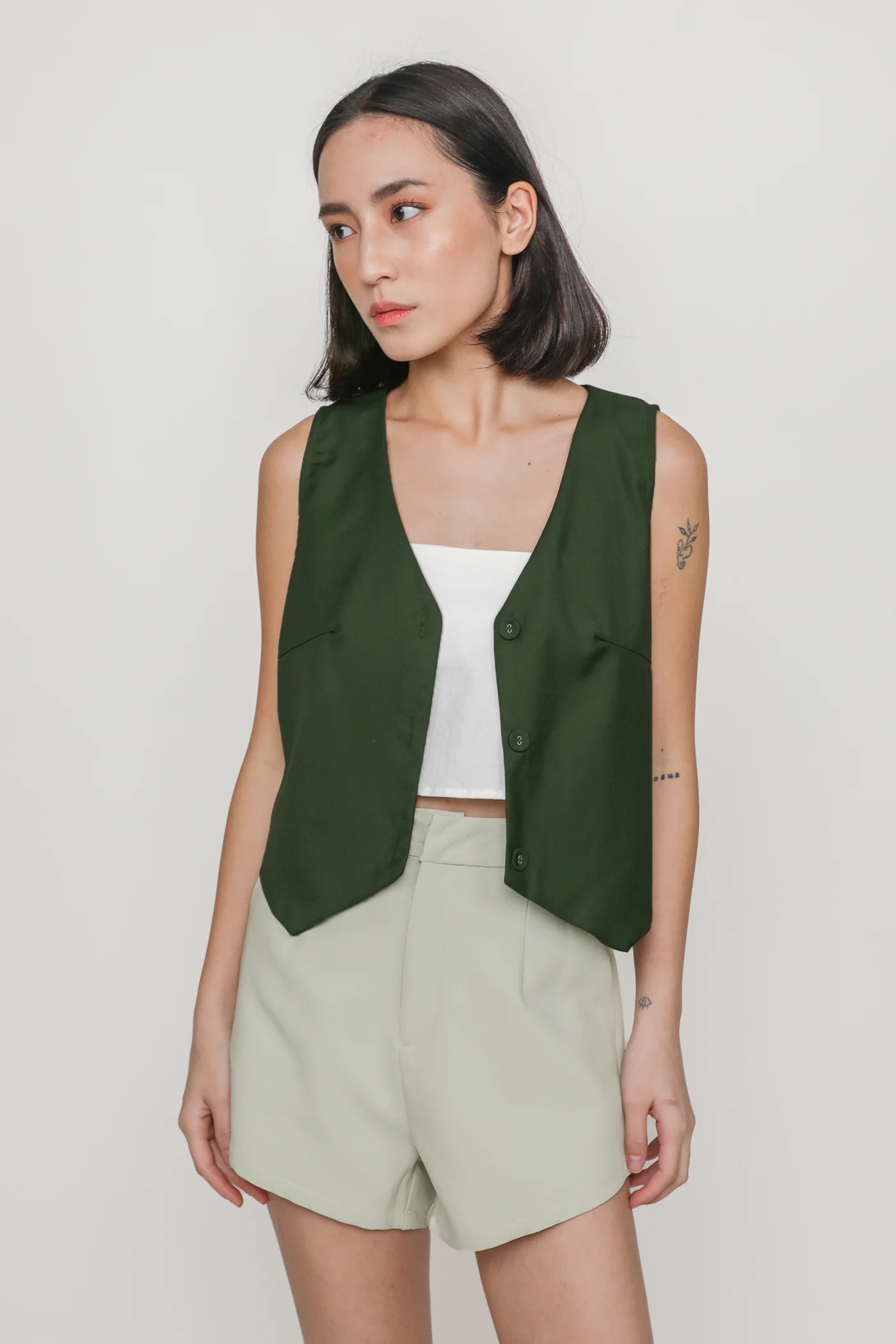 Drew Curved Hem Shorts - Image 36
