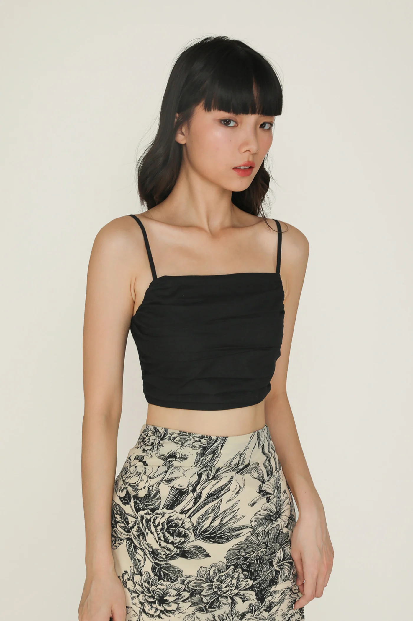 Eryn Ruched Side Crop Top - Image 12