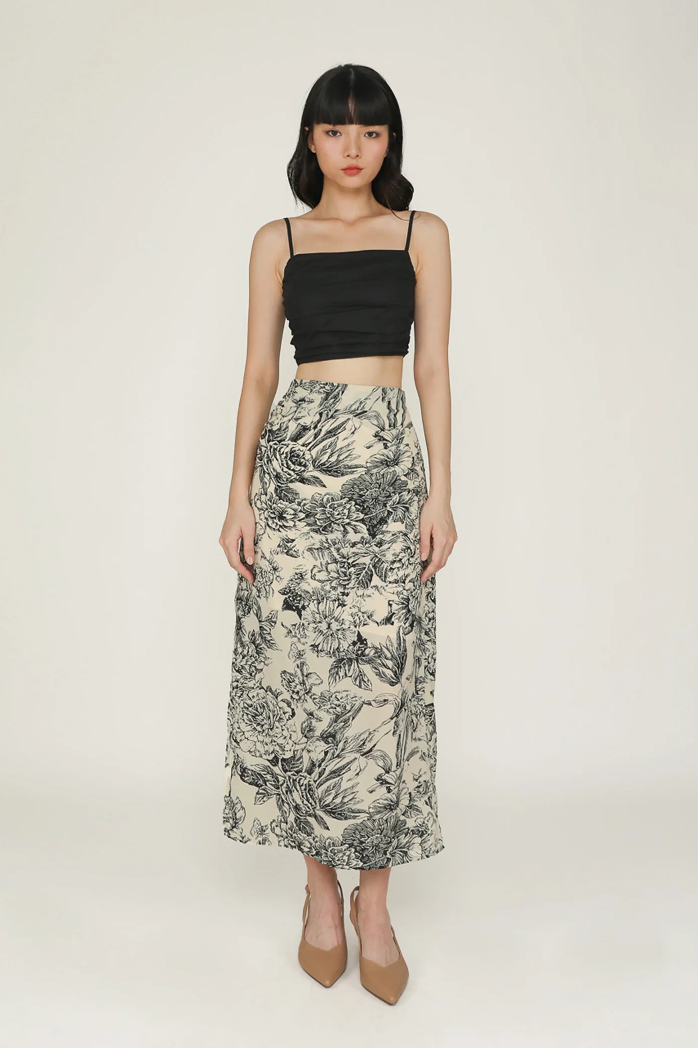 Eryn Ruched Side Crop Top - Image 9