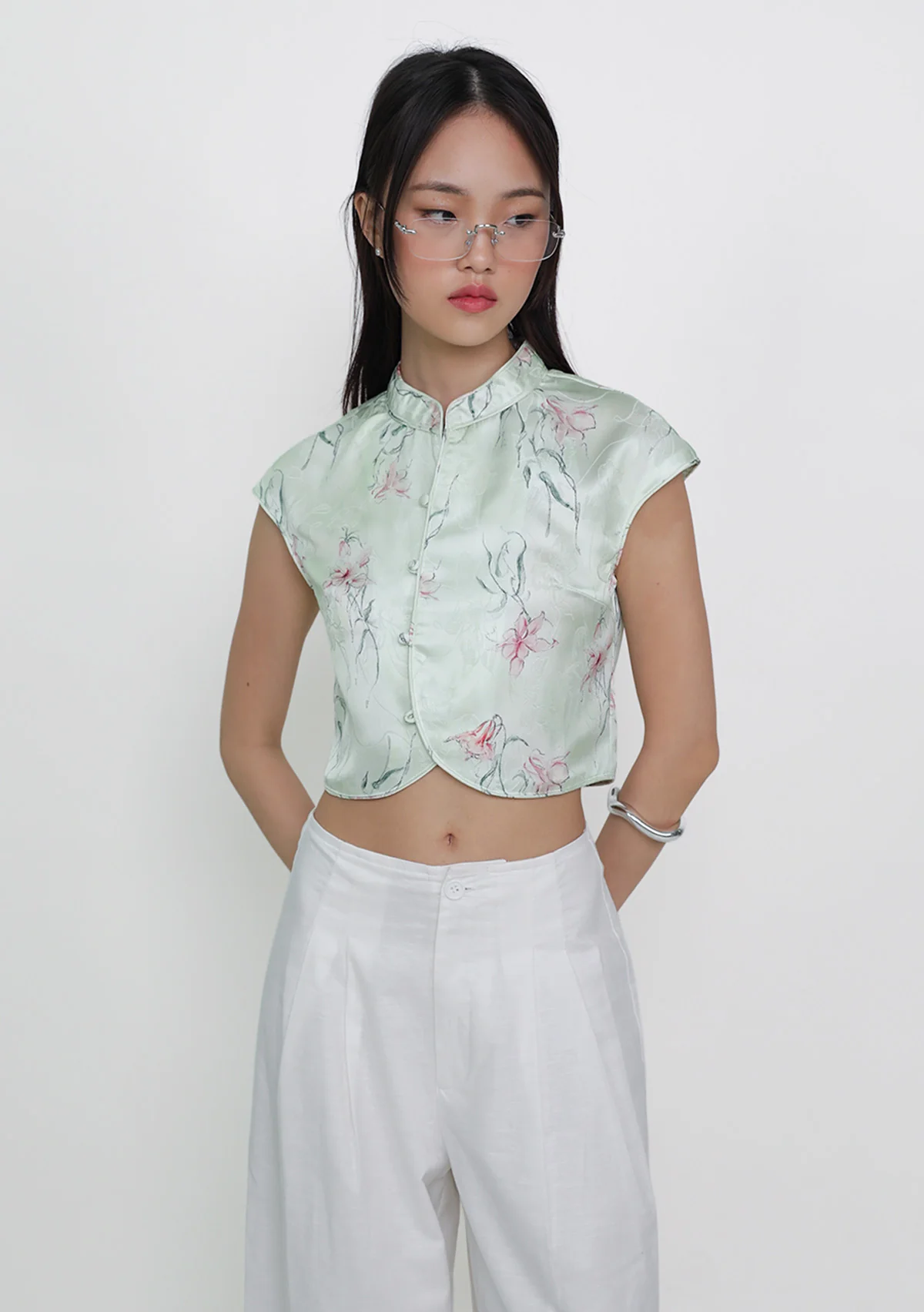 Ethna Mandarin Collar Button Top (Floral) - Image 13