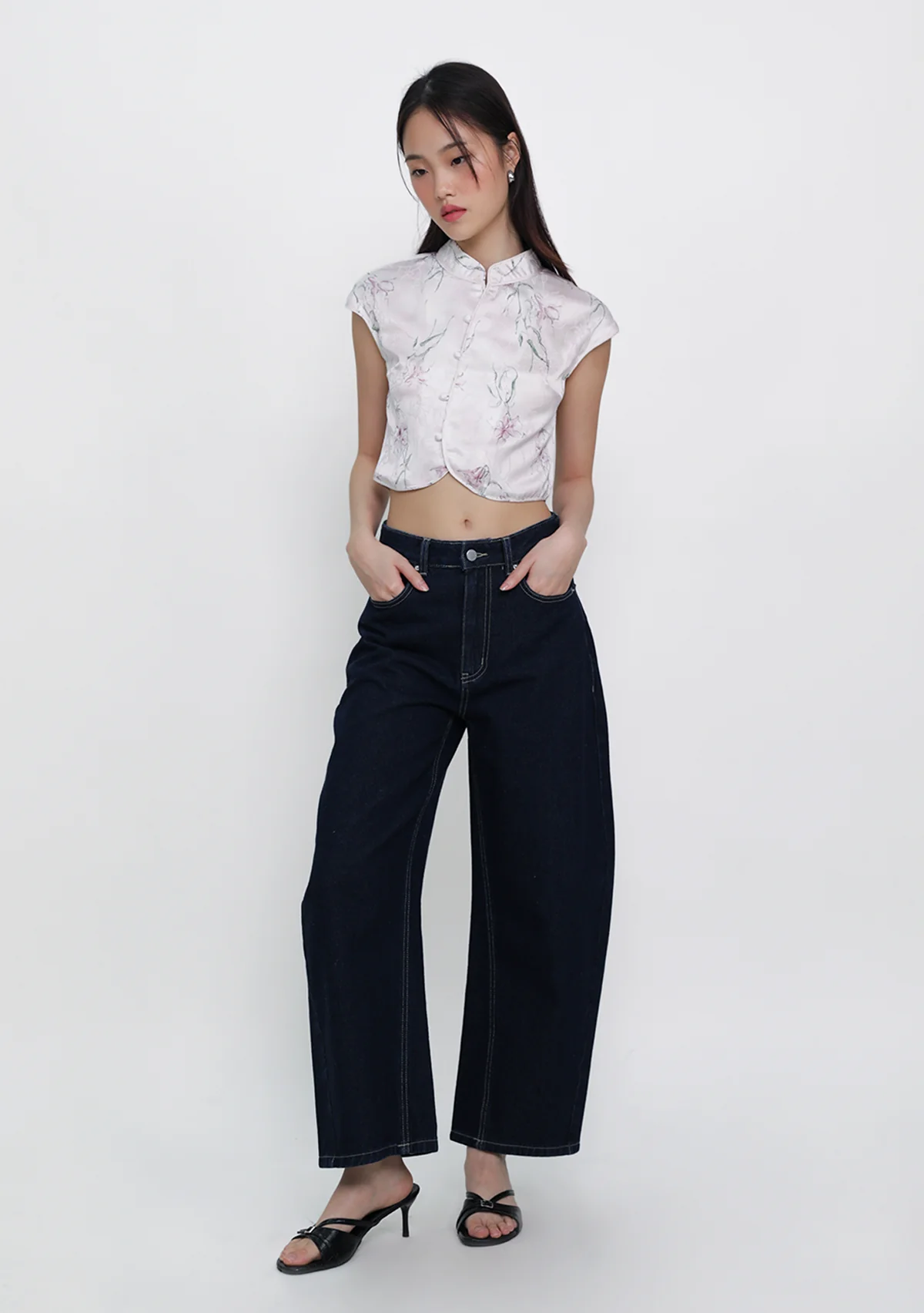Ethna Mandarin Collar Button Top (Floral) - Image 2