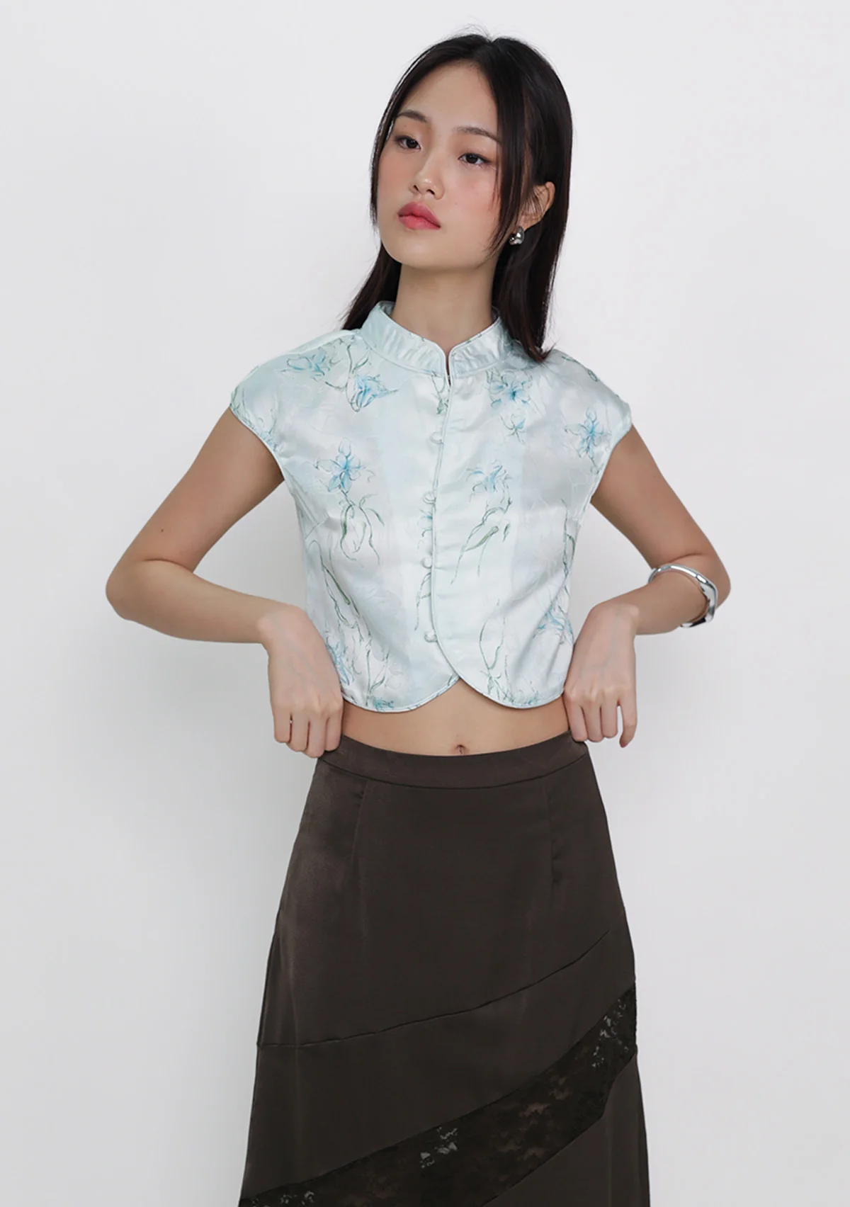Ethna Mandarin Collar Button Top (Floral) - Image 5