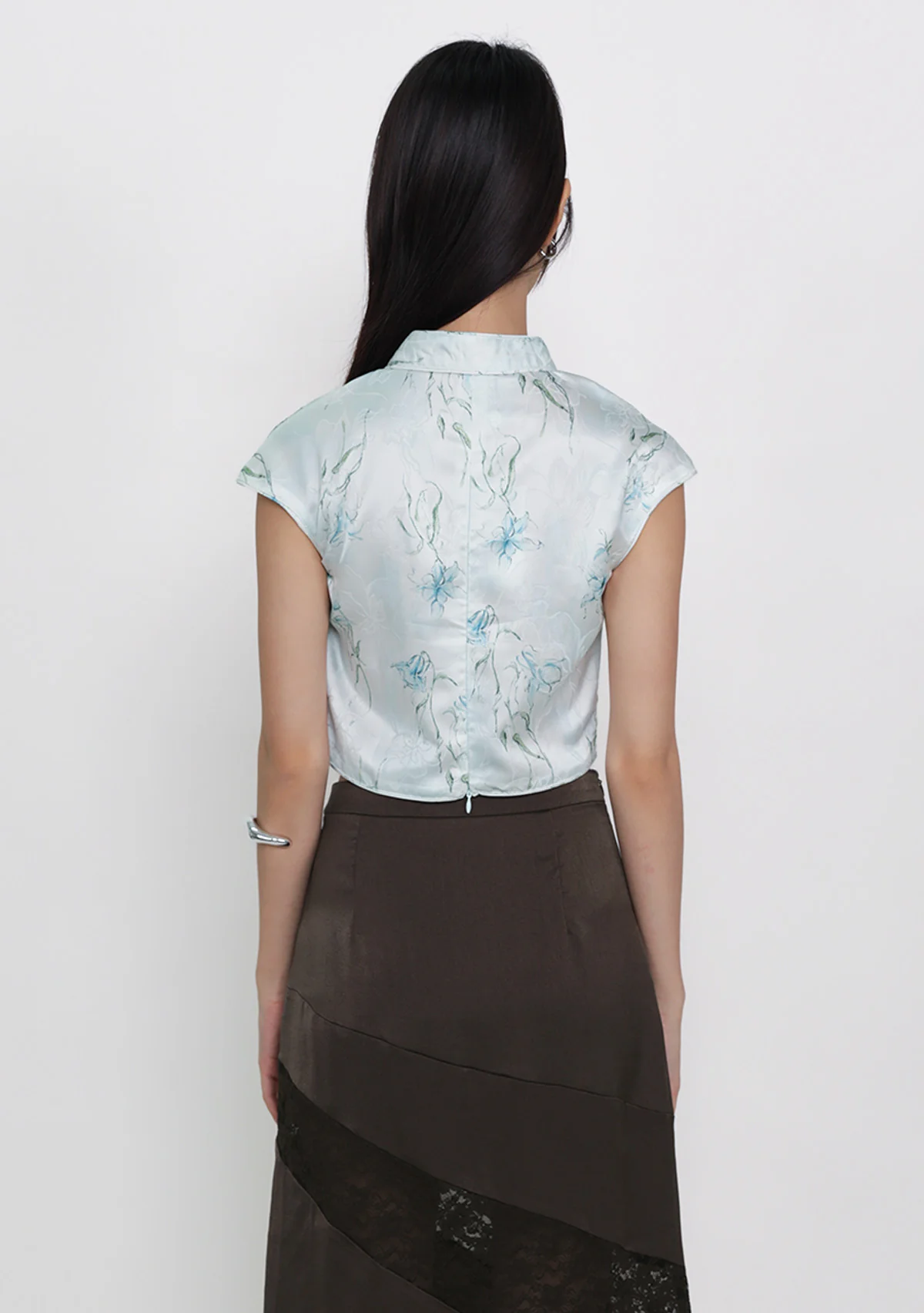 Ethna Mandarin Collar Button Top (Floral) - Image 7