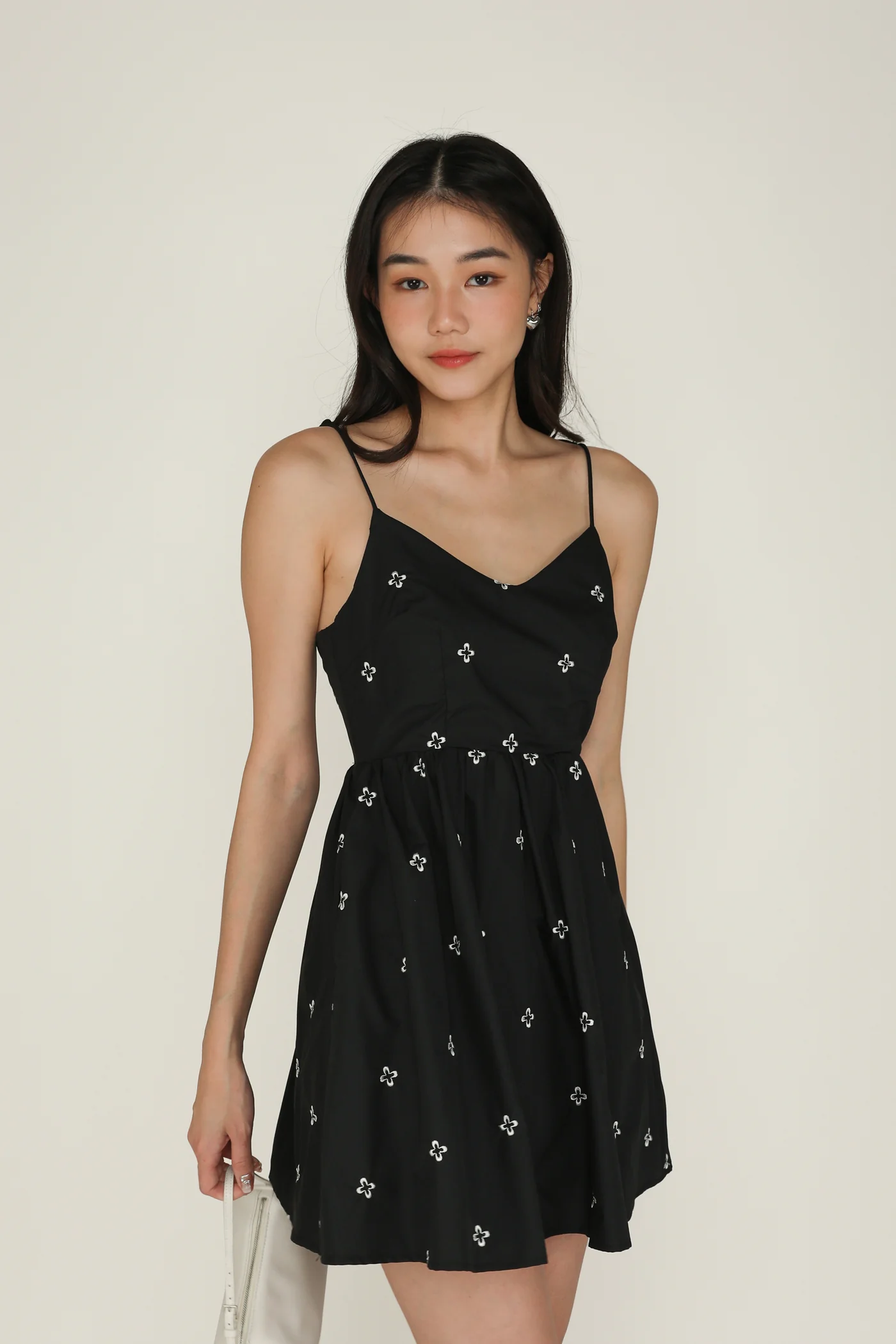 Evangeline Embroidery Romper - Image 3