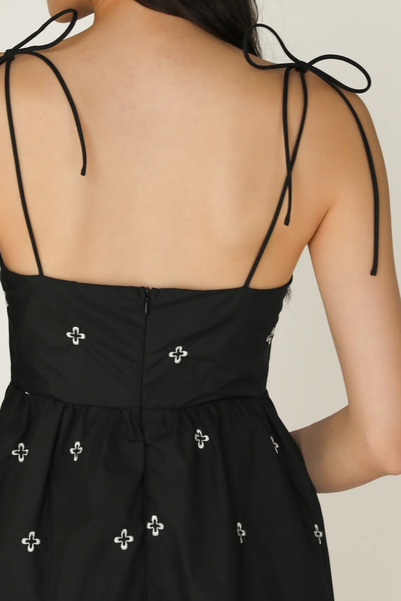 Evangeline Embroidery Romper - Image 4