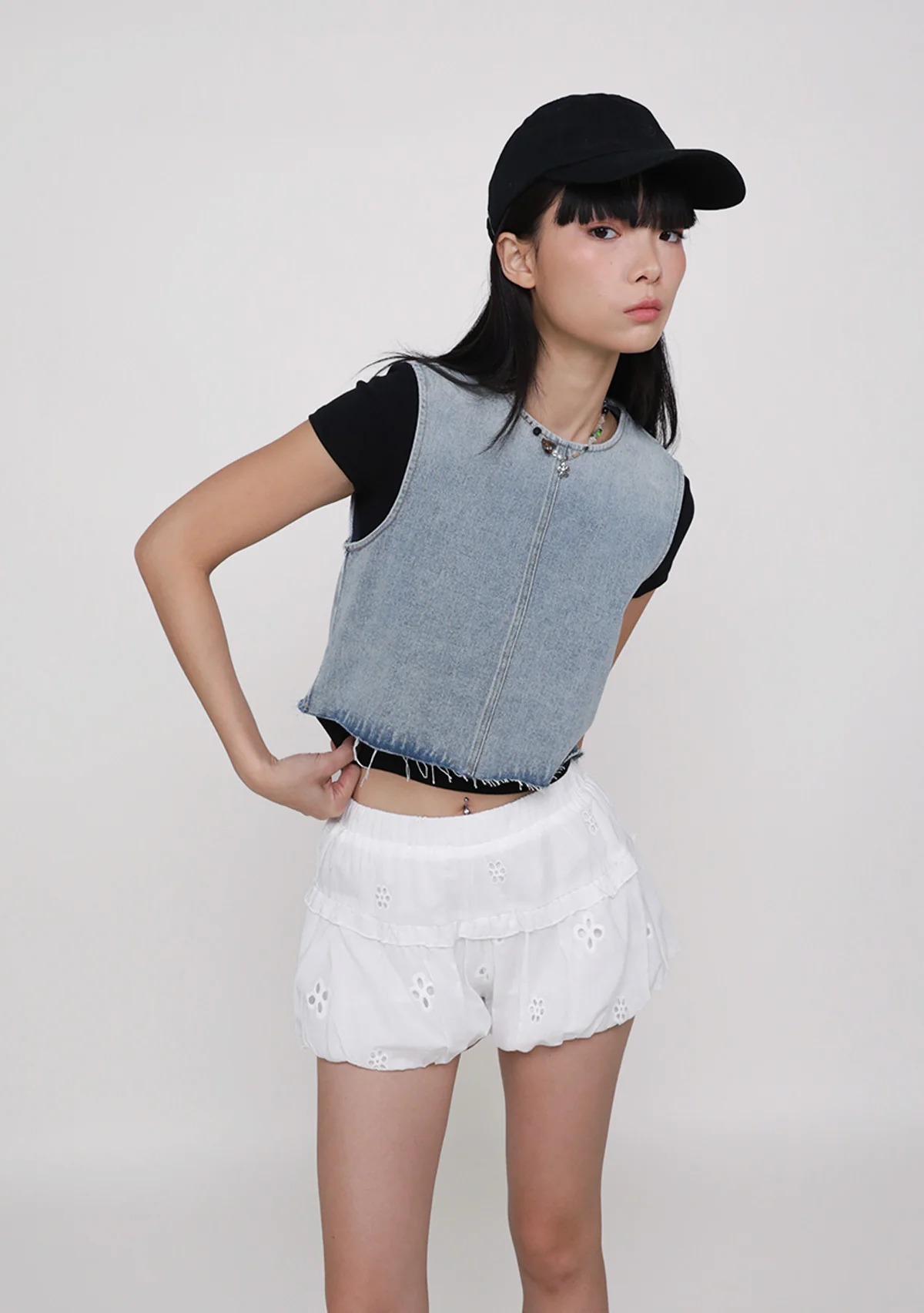 Jinny Eyelet Bubble Shorts - Image 17