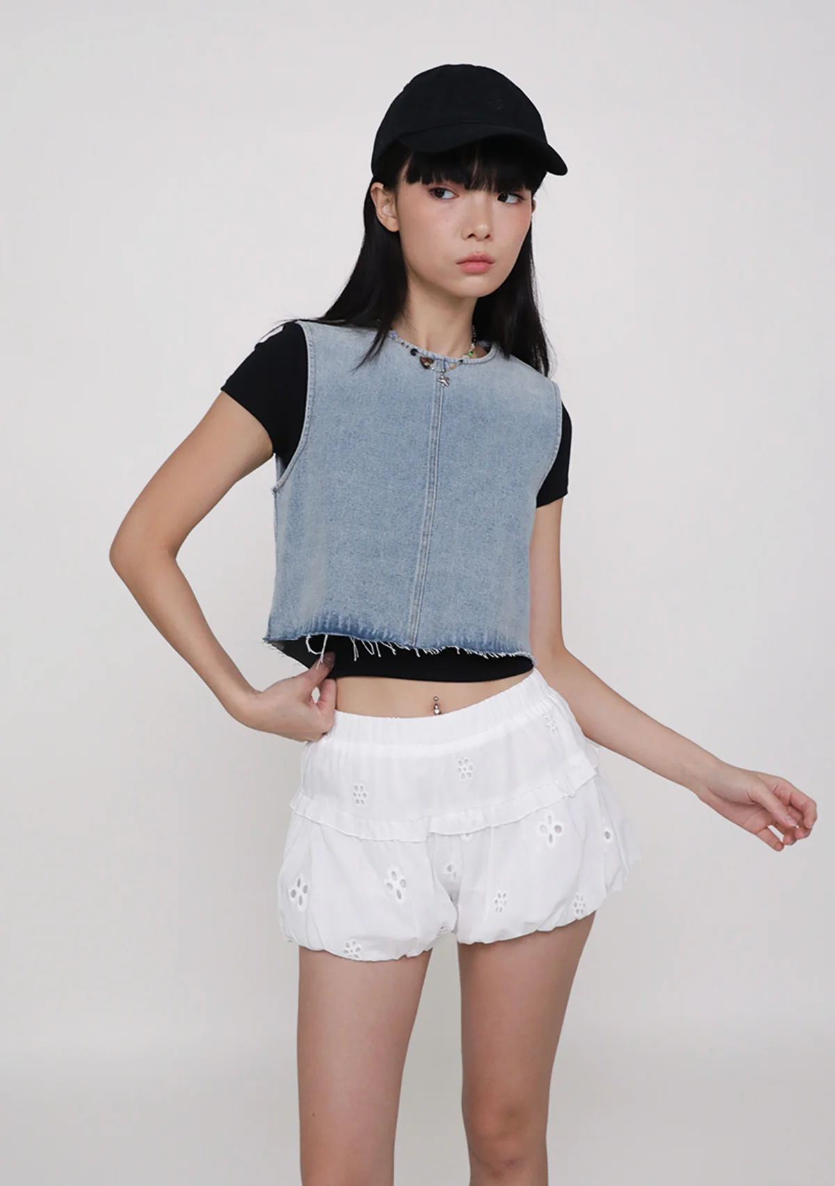 Jinny Eyelet Bubble Shorts - Image 18