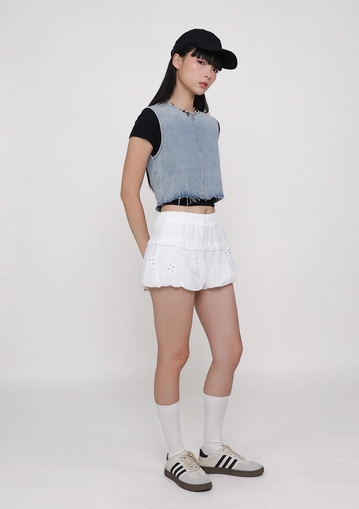 Jinny Eyelet Bubble Shorts - Image 21