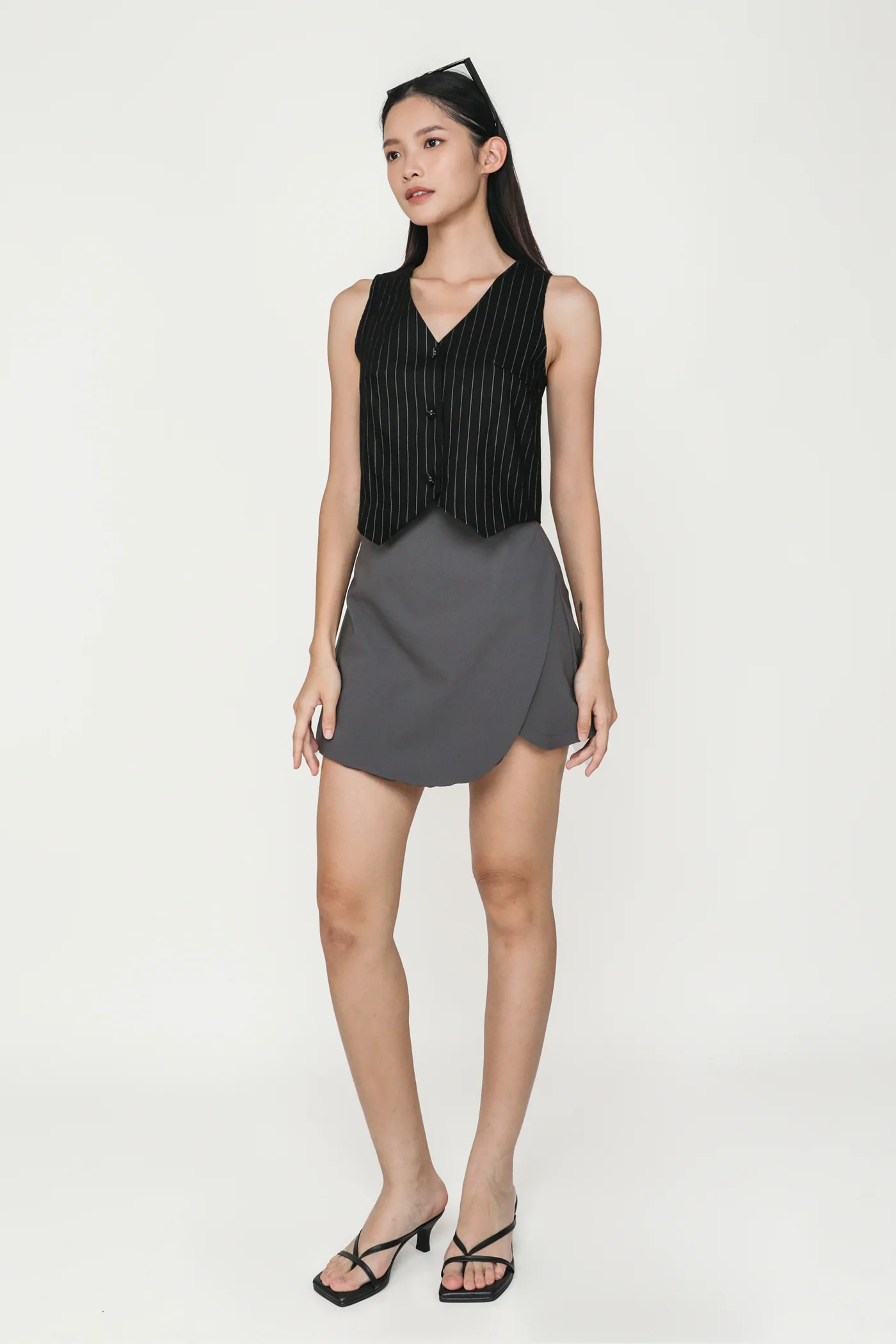 Giovanni Curved Hem Skorts - Image 20