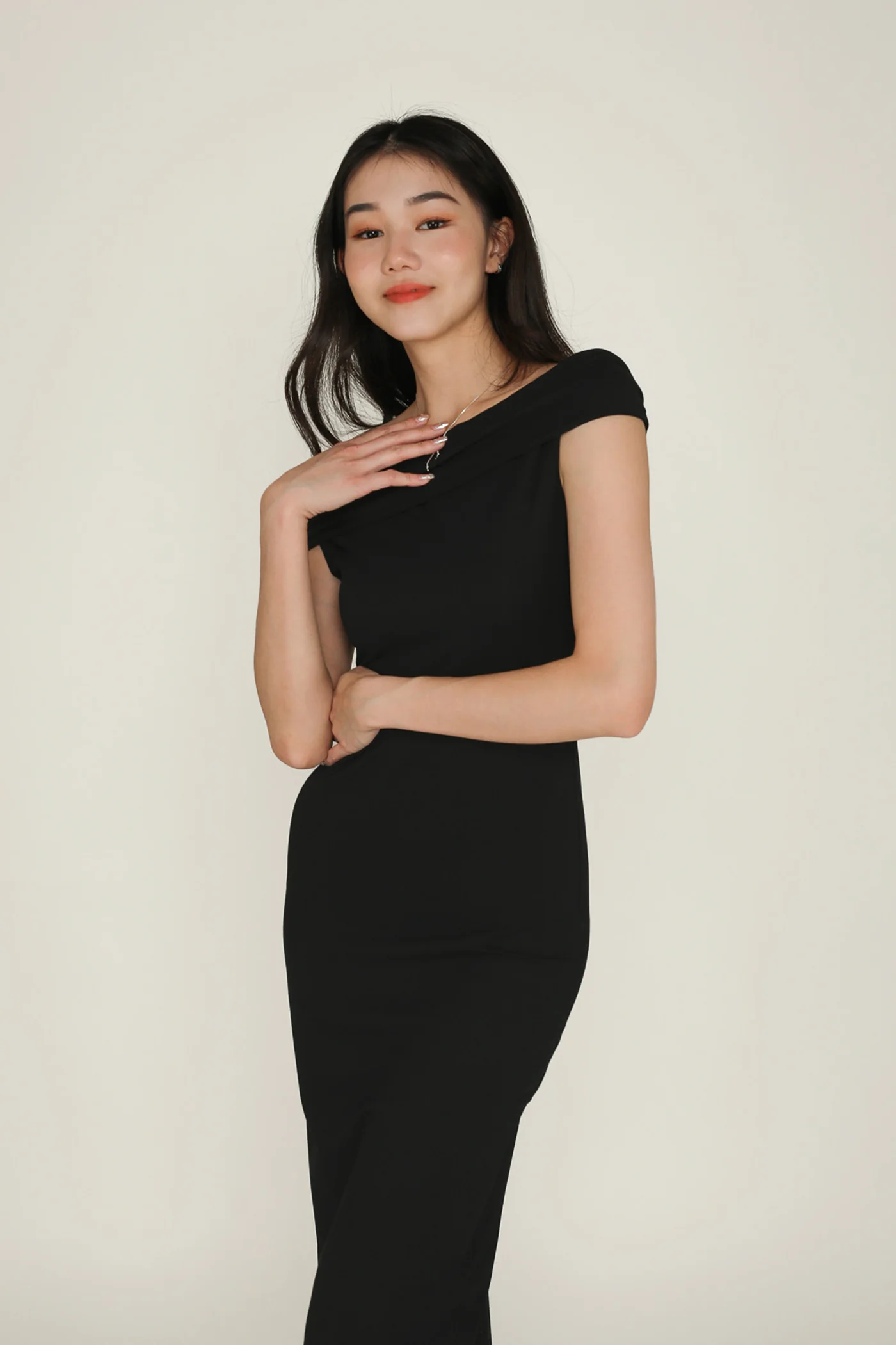 Helena Asymmetrical Shoulder Maxi Dress - Image 3