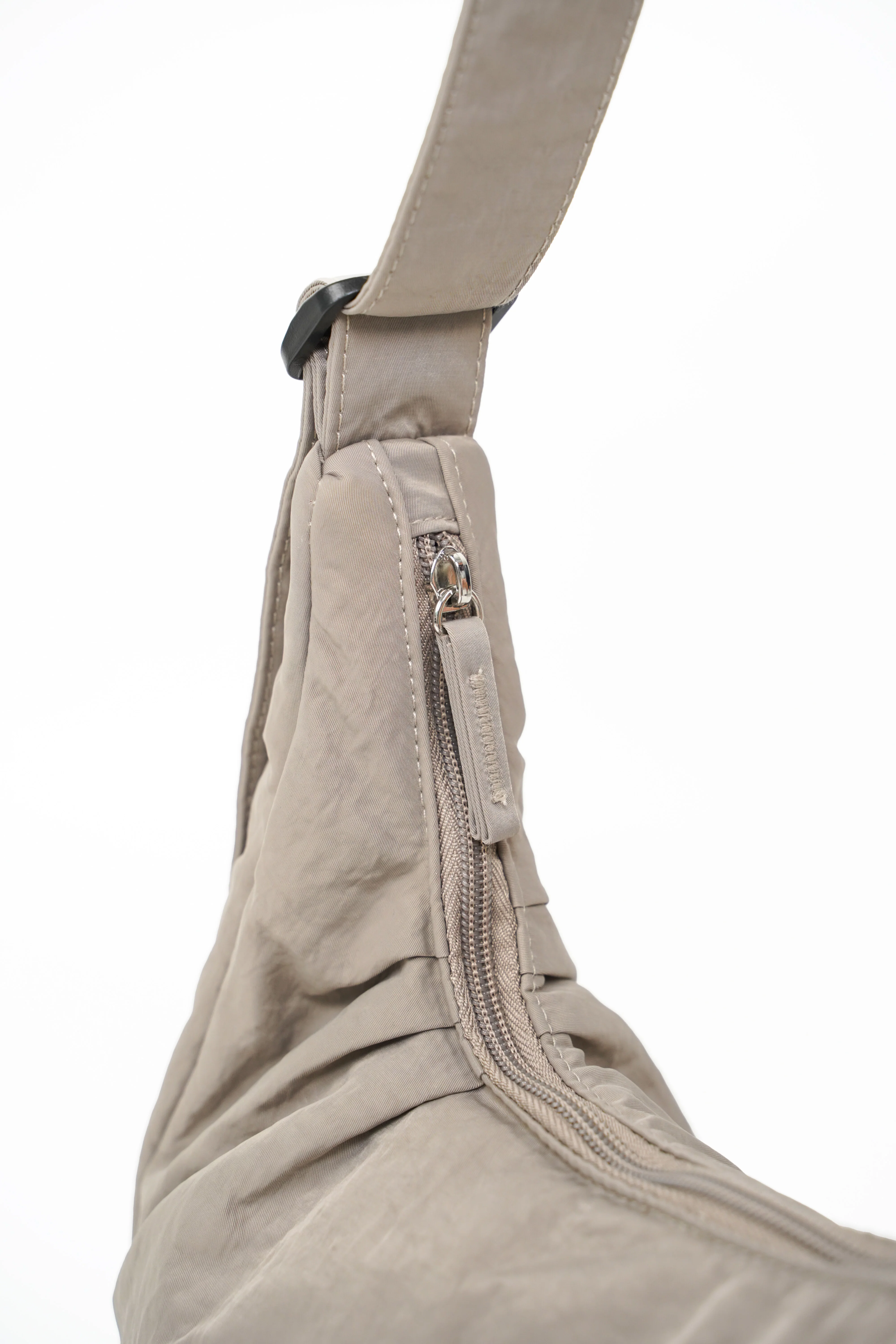 Eddie Pleated Hobo Bag - Image 21