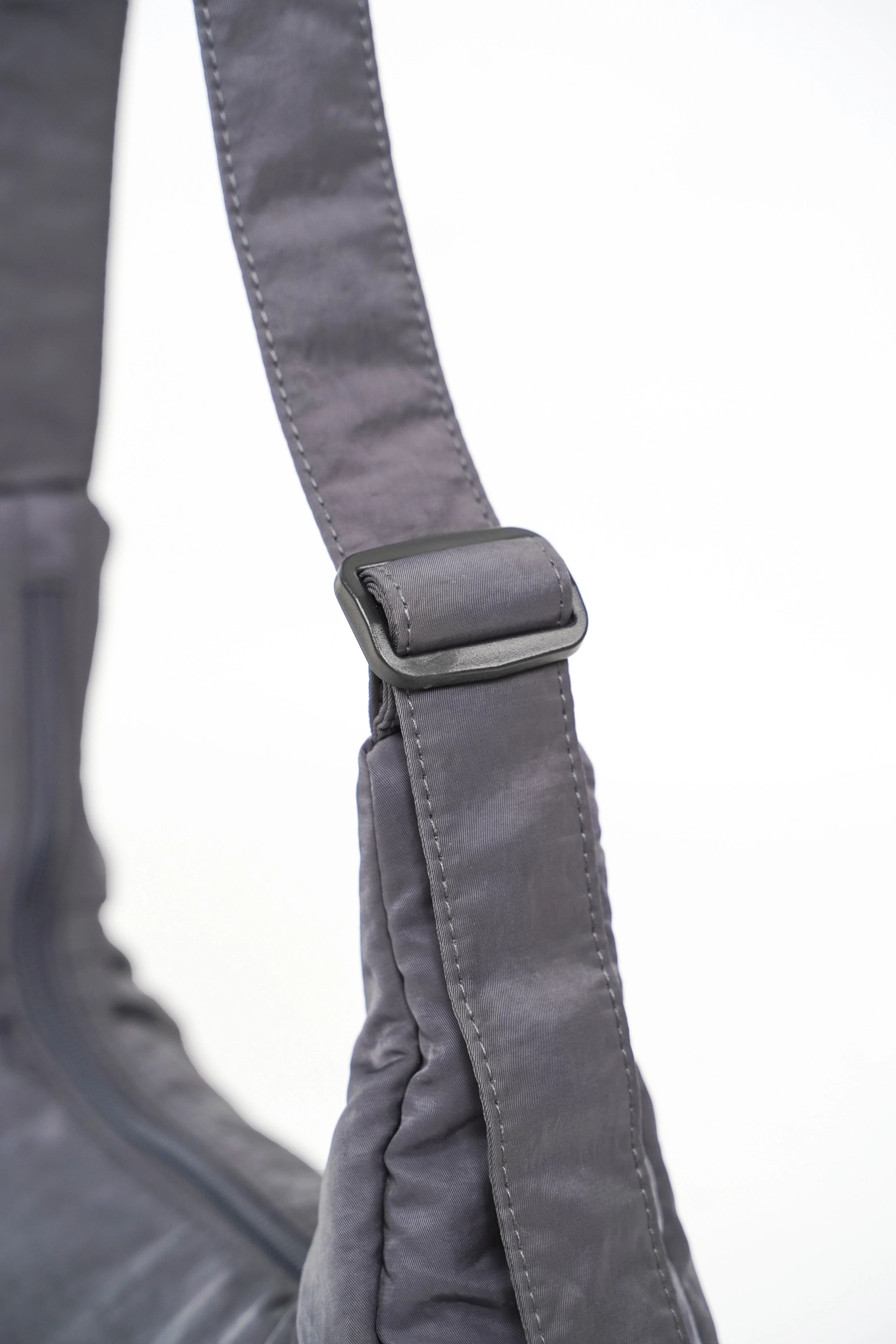 Eddie Pleated Hobo Bag - Image 28