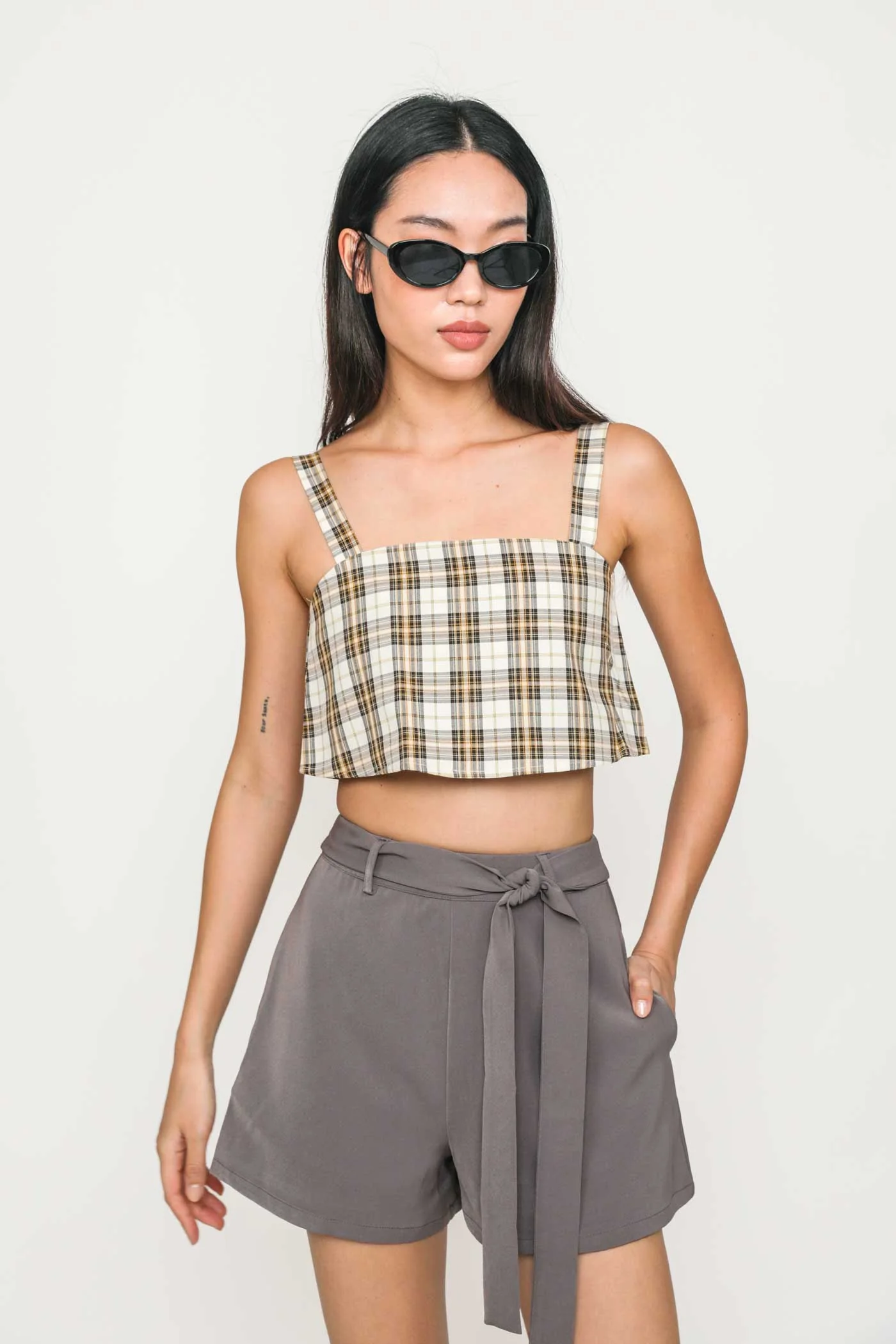 Indy Tie Front Shorts - Image 15