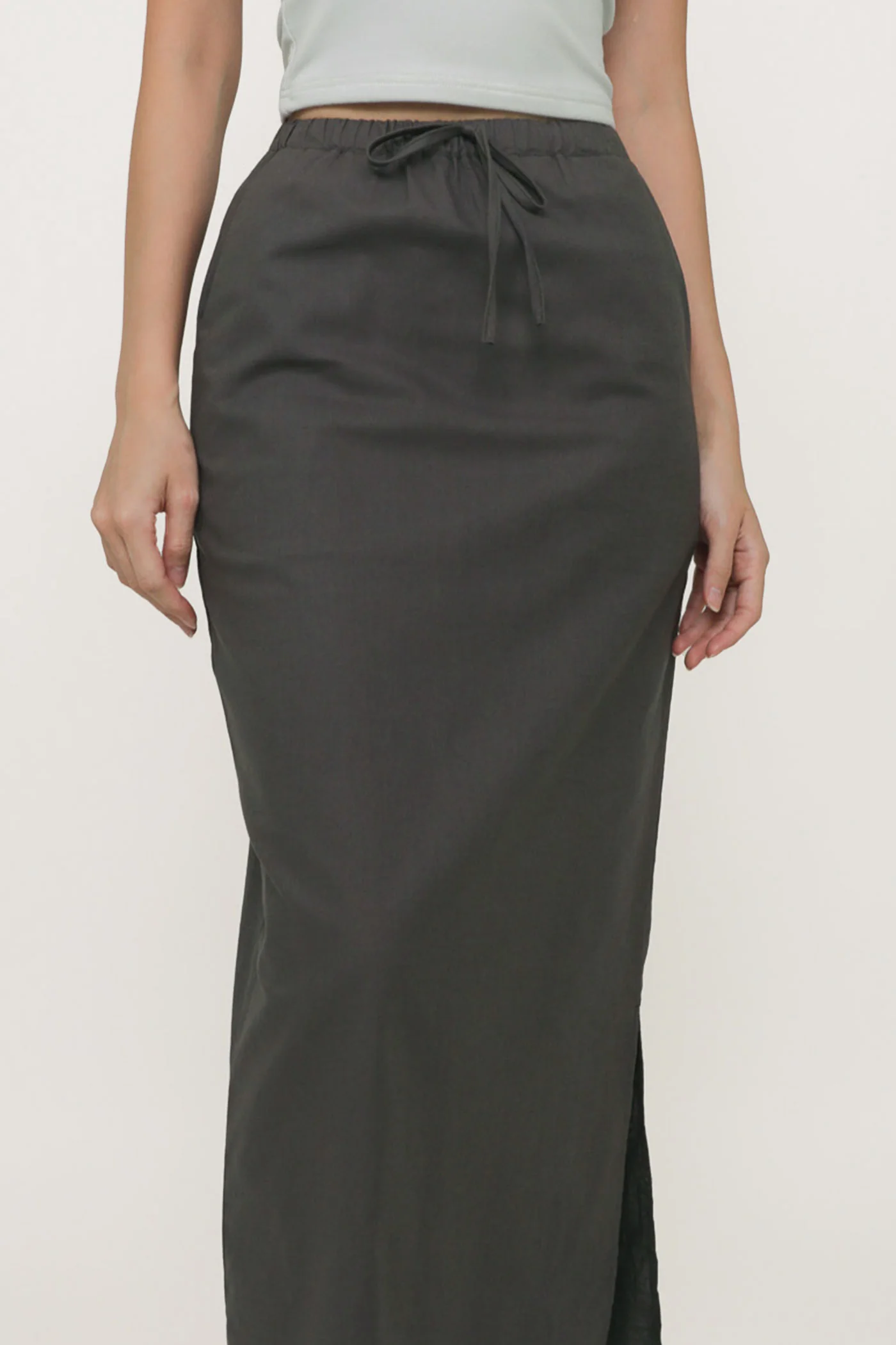 Jaden Linen Drawstring Maxi Skirt - Image 20