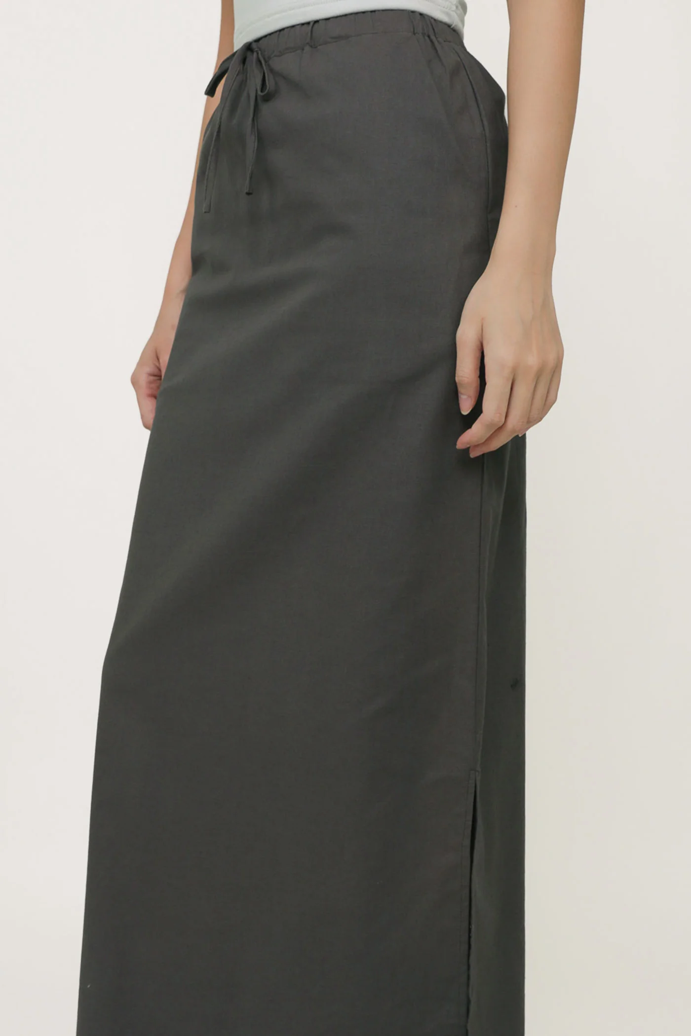 Jaden Linen Drawstring Maxi Skirt - Image 22