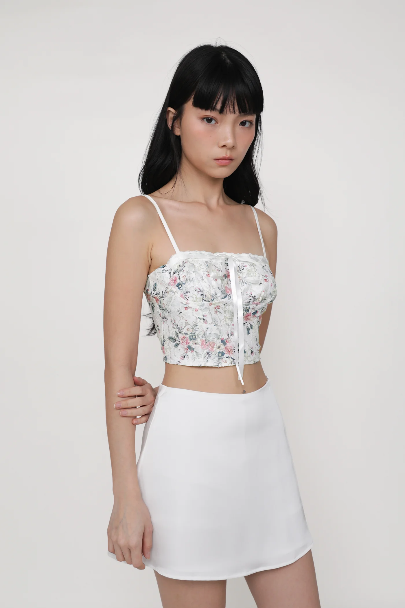 Jayley Lace Floral Crop Top - Image 8