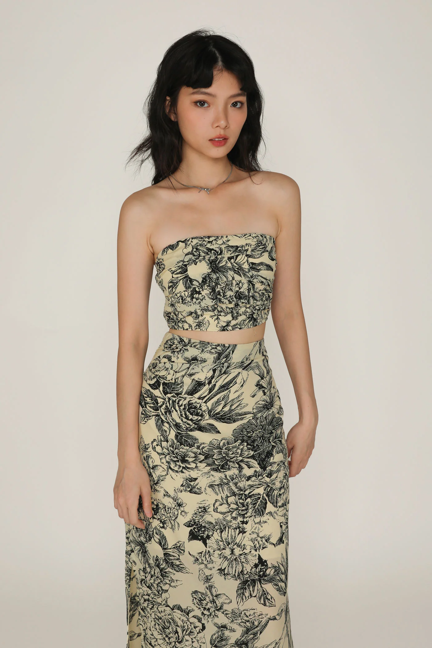 Jiselle Ruched Side Midi Skirt - Image 6