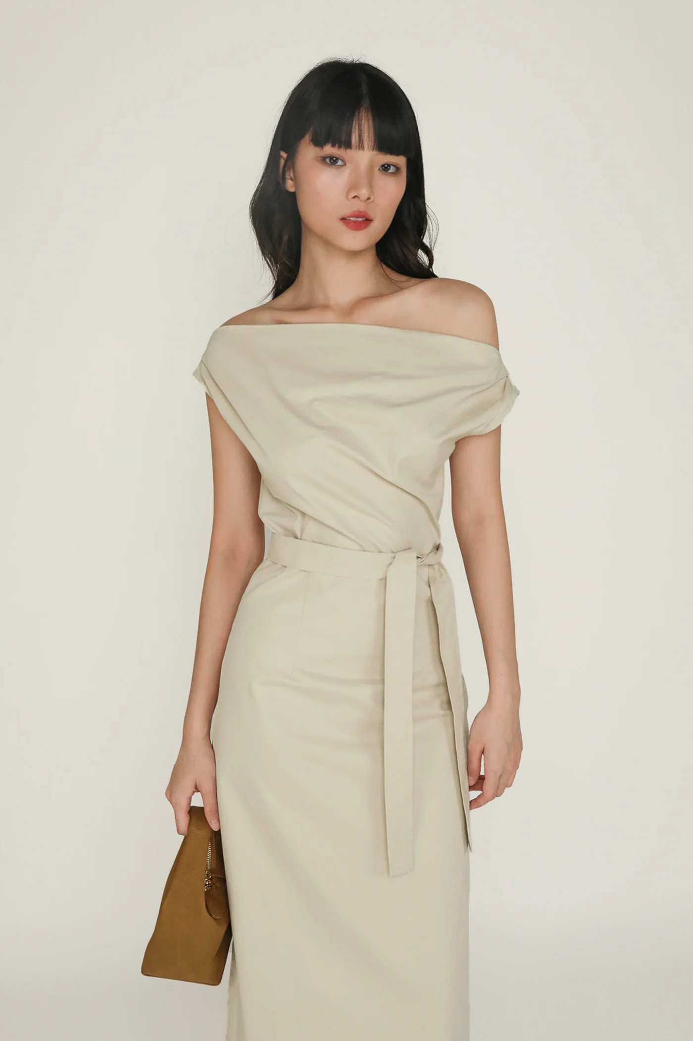 Kael Asymmetrical Shoulder Maxi Dress - Image 15