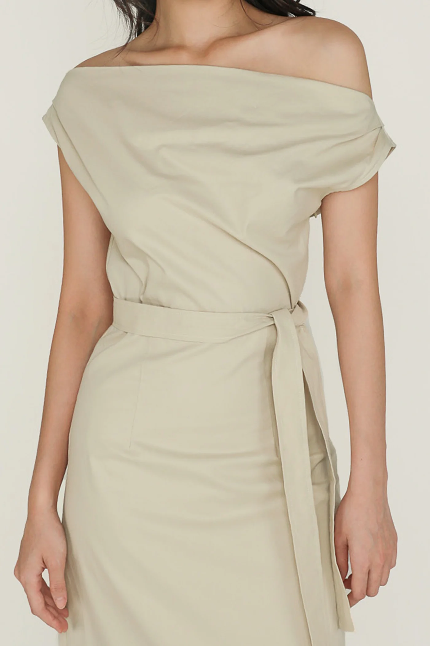 Kael Asymmetrical Shoulder Maxi Dress - Image 18