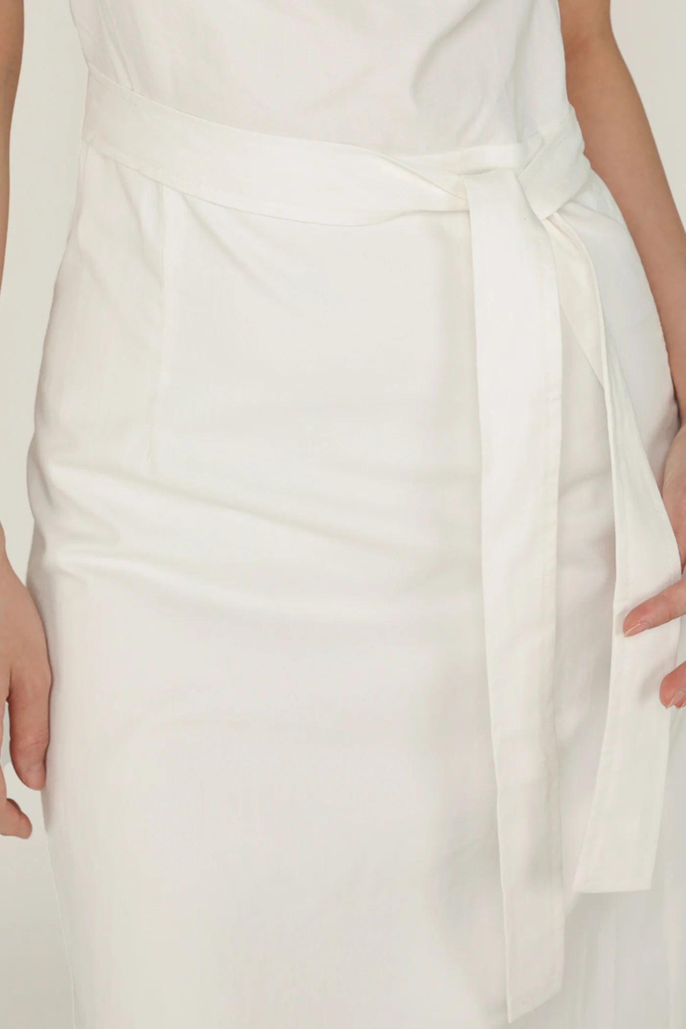 Kael Asymmetrical Shoulder Maxi Dress - Image 4