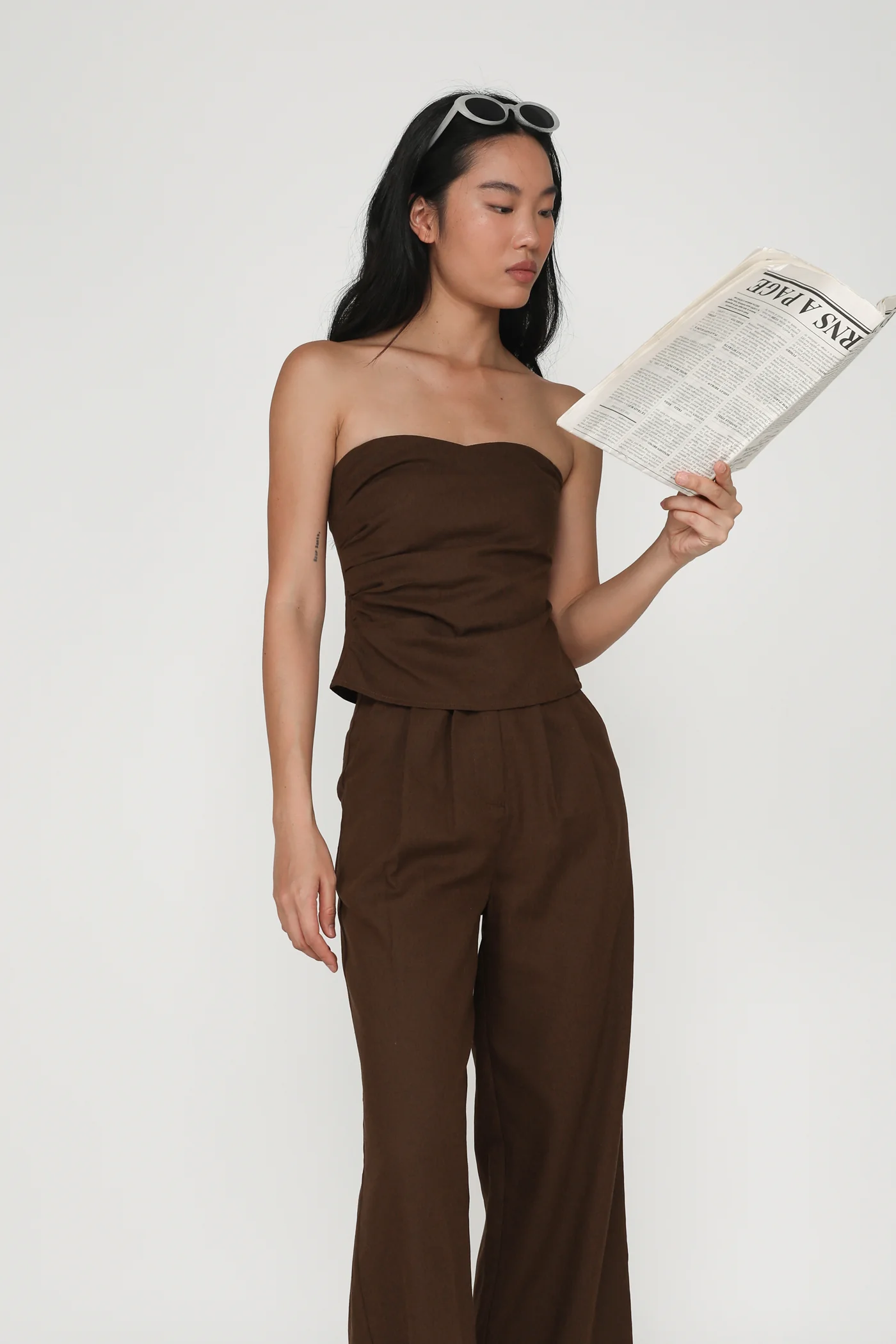 Kason Pleated Linen Pants - Image 19