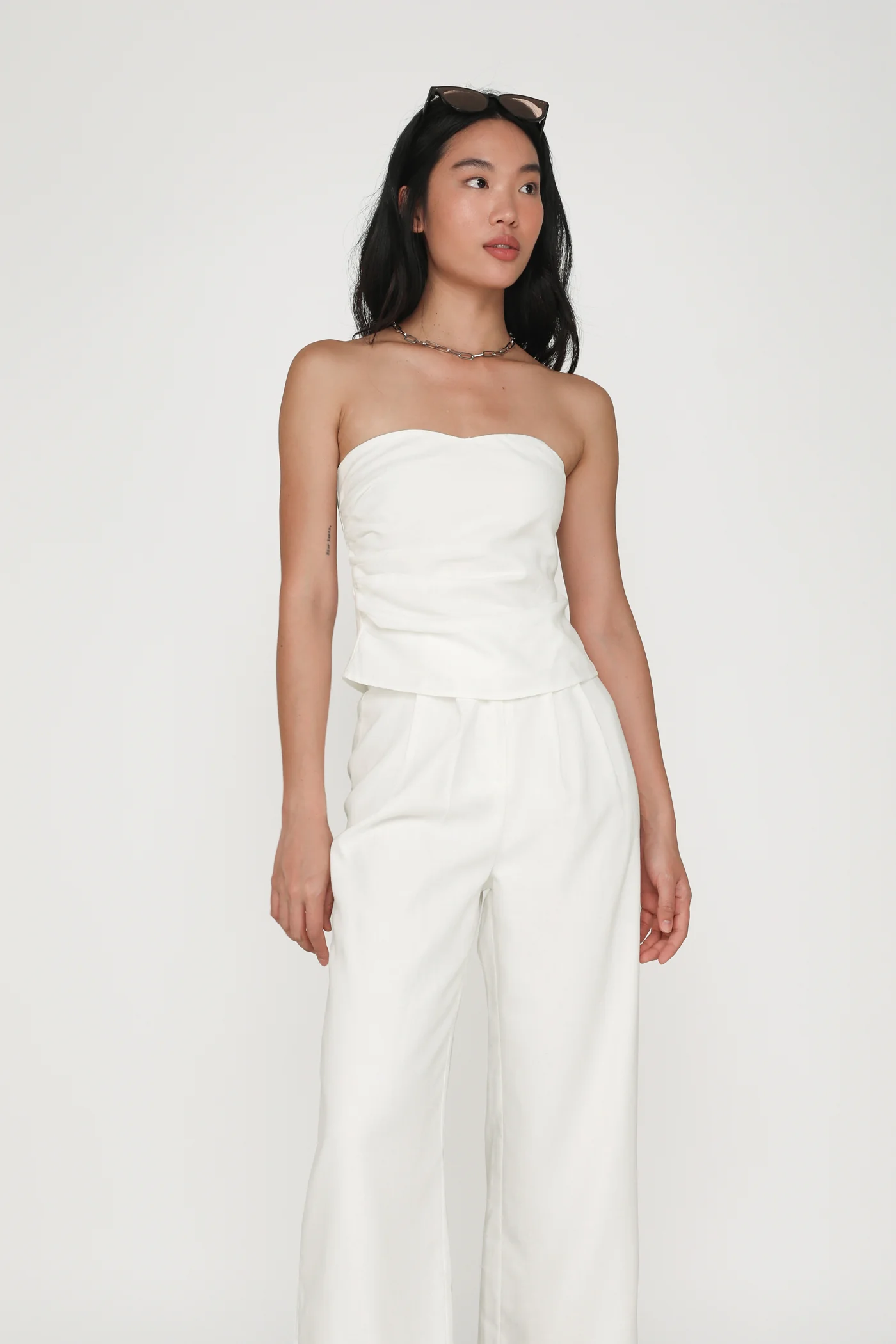 Kason Pleated Linen Pants - Image 5