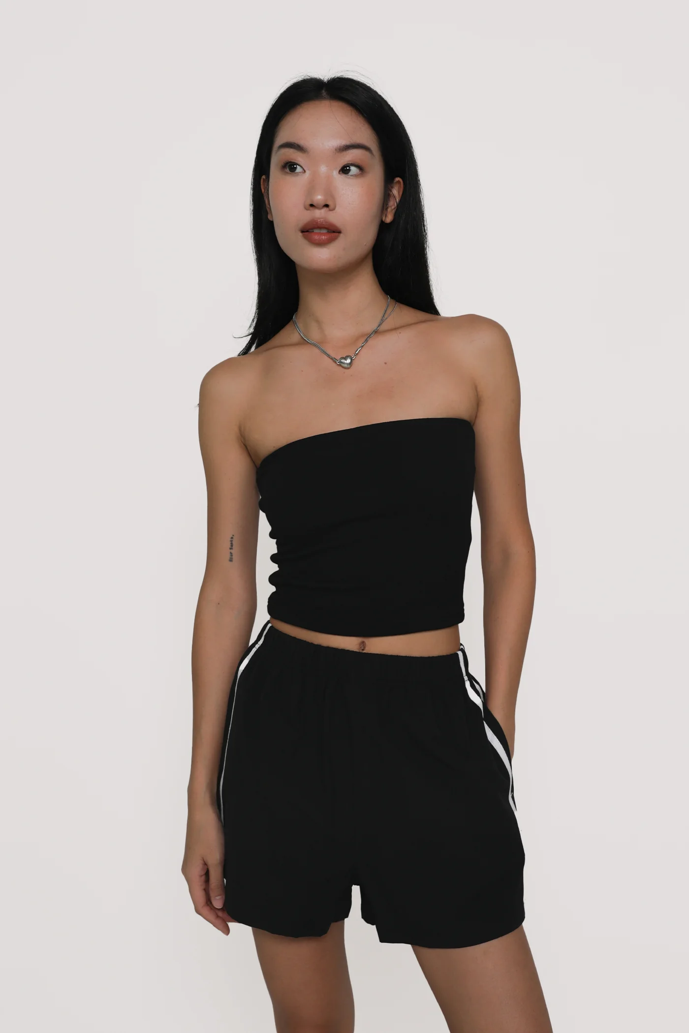 Keane Contrast Trim Shorts - Image 10