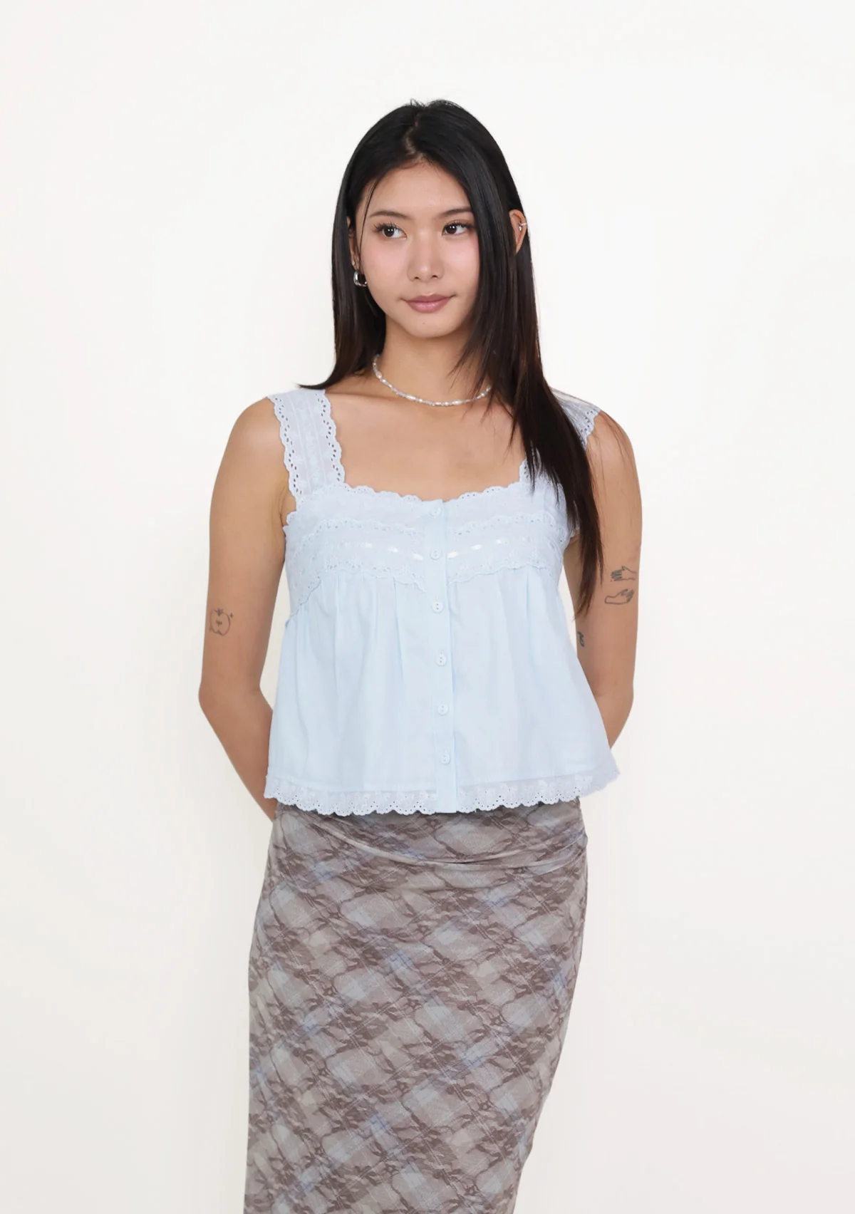Klaris Eyelet Babydoll Top - Image 10