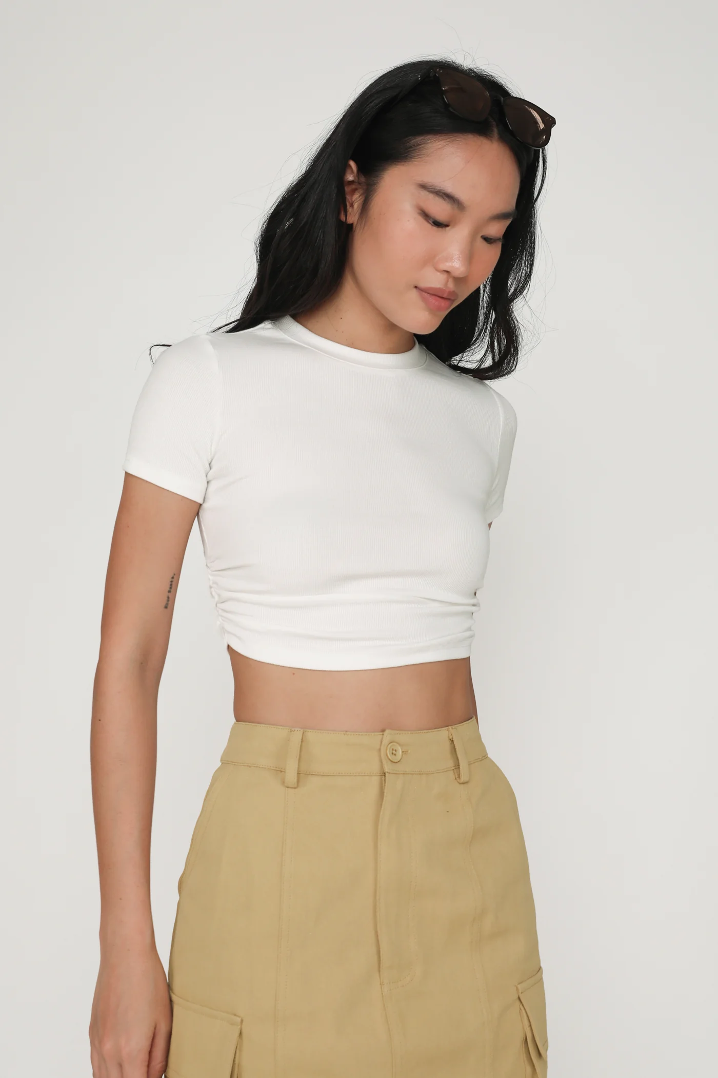 Marcelo Side Ruched Basic Tee - Image 2