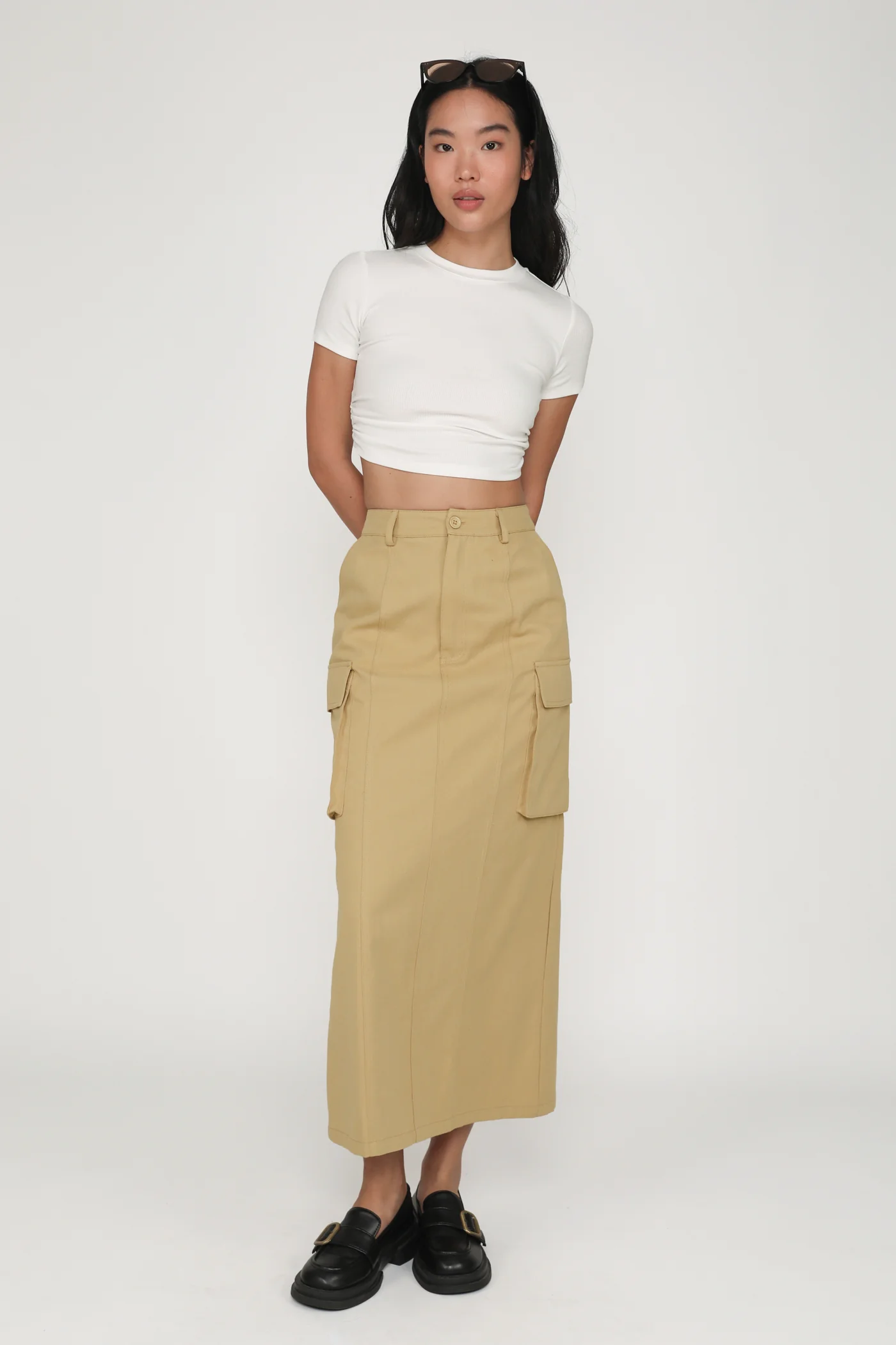 Marcelo Side Ruched Basic Tee - Image 6