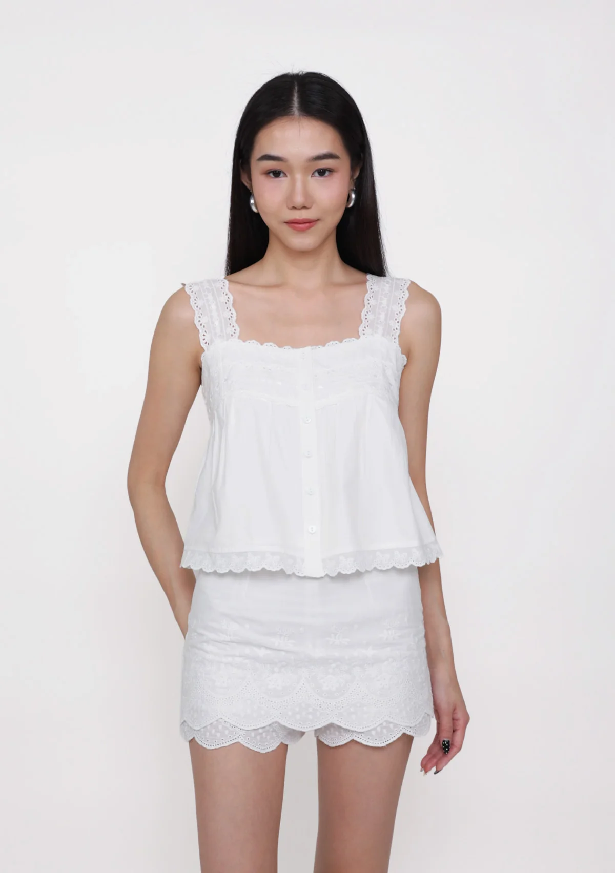 Maris Embroidery Scallop Hem Skorts - Image 6