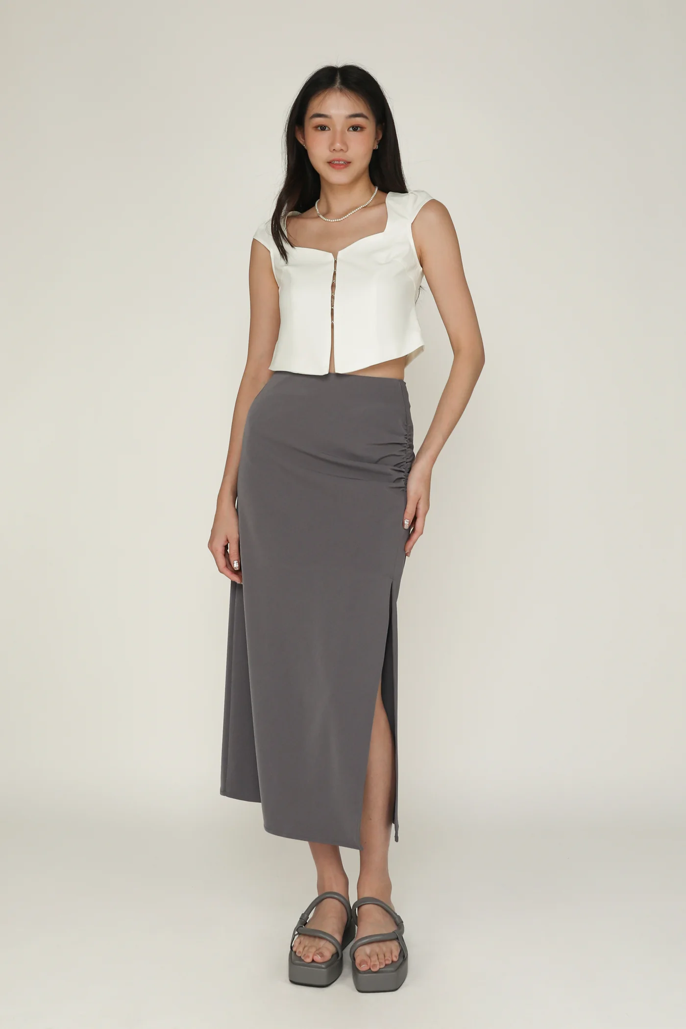 Petite Amina Ruched Side Maxi Skirt - Image 11