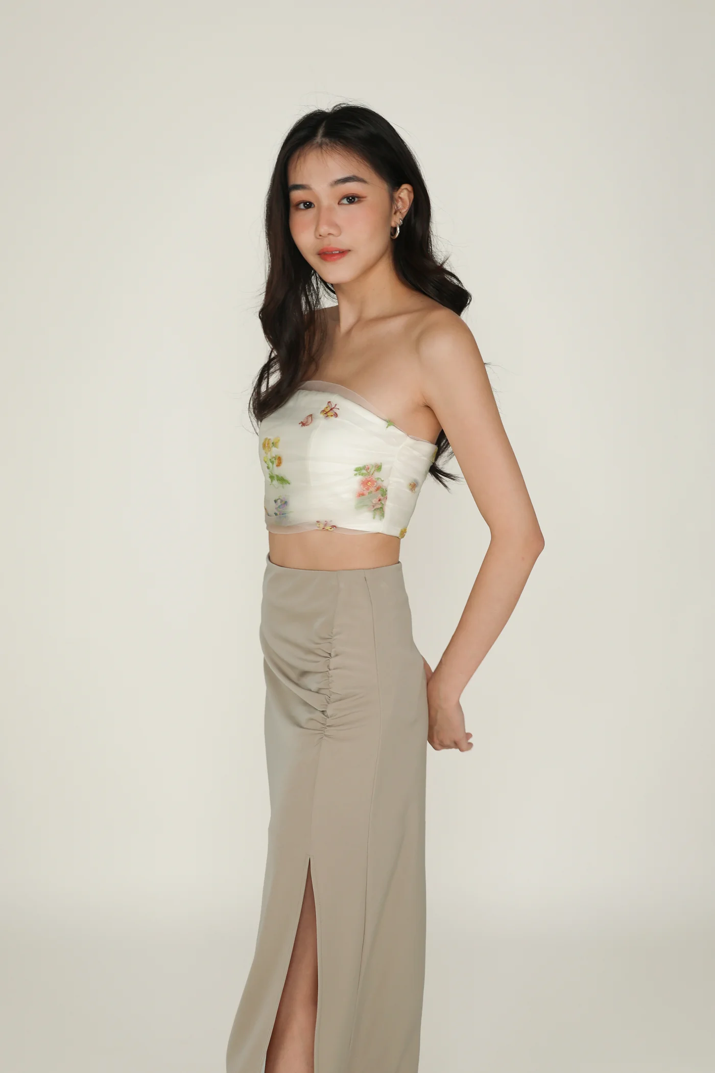 Petite Amina Ruched Side Maxi Skirt - Image 17
