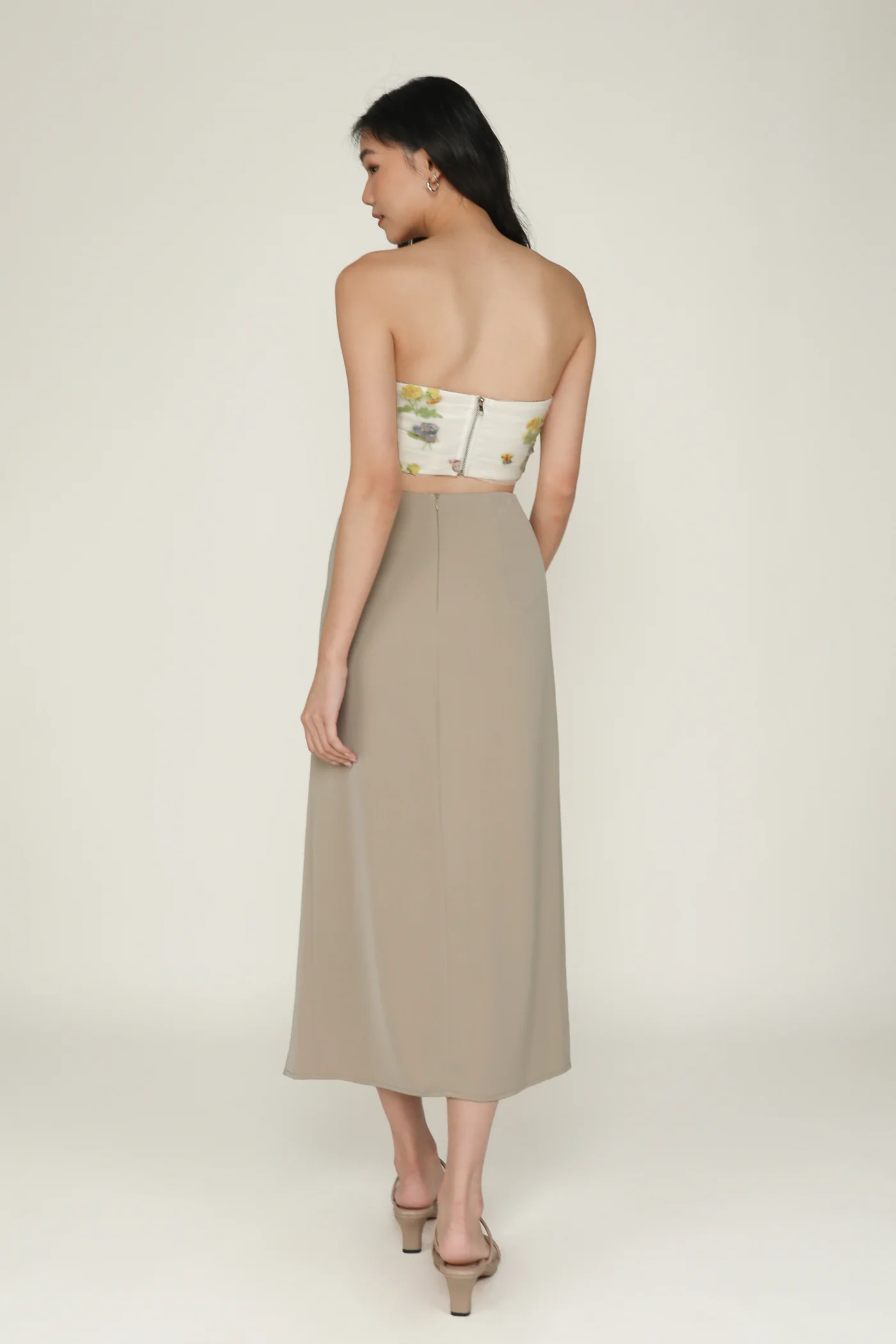 Petite Amina Ruched Side Maxi Skirt - Image 19