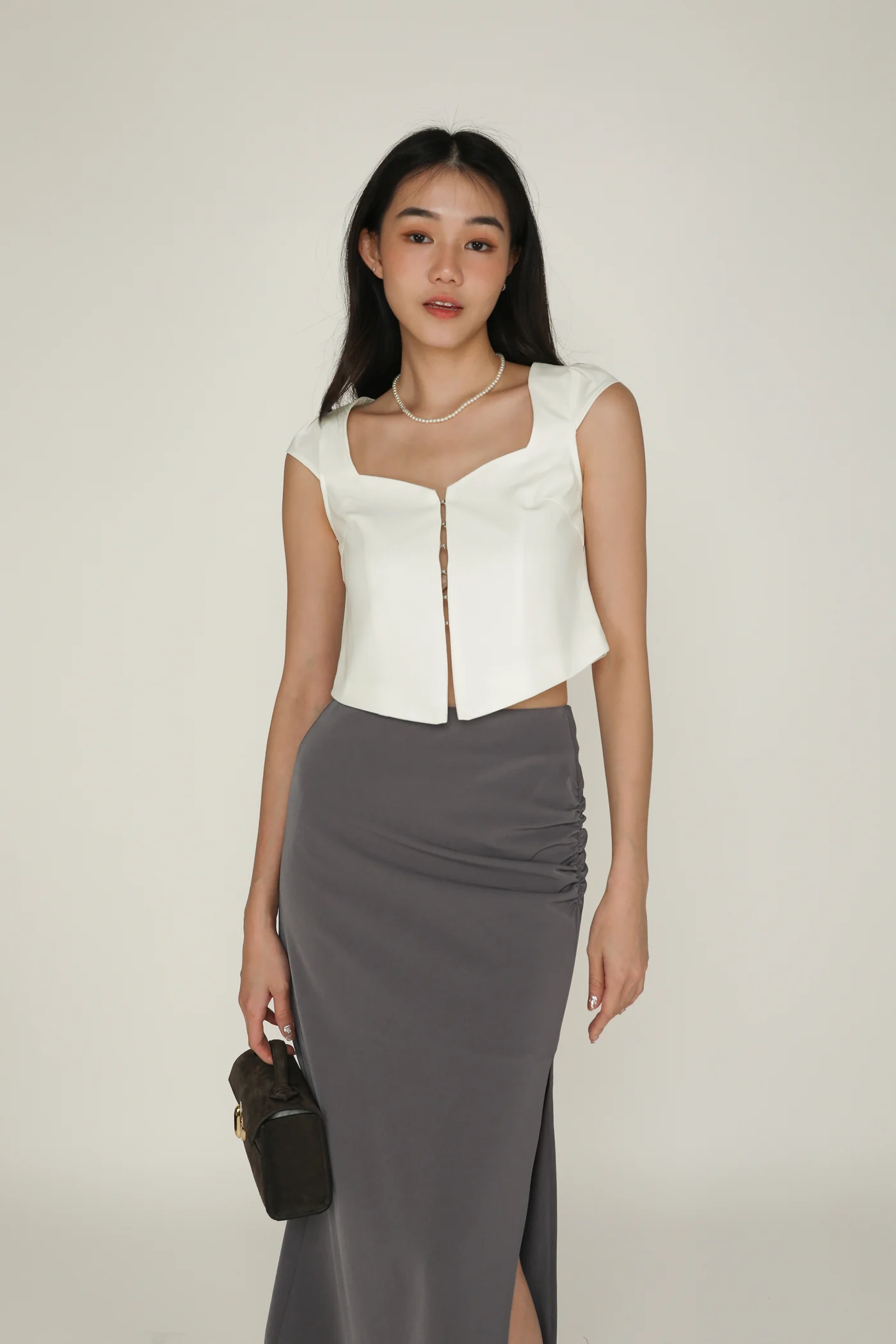 Petite Amina Ruched Side Maxi Skirt - Image 6